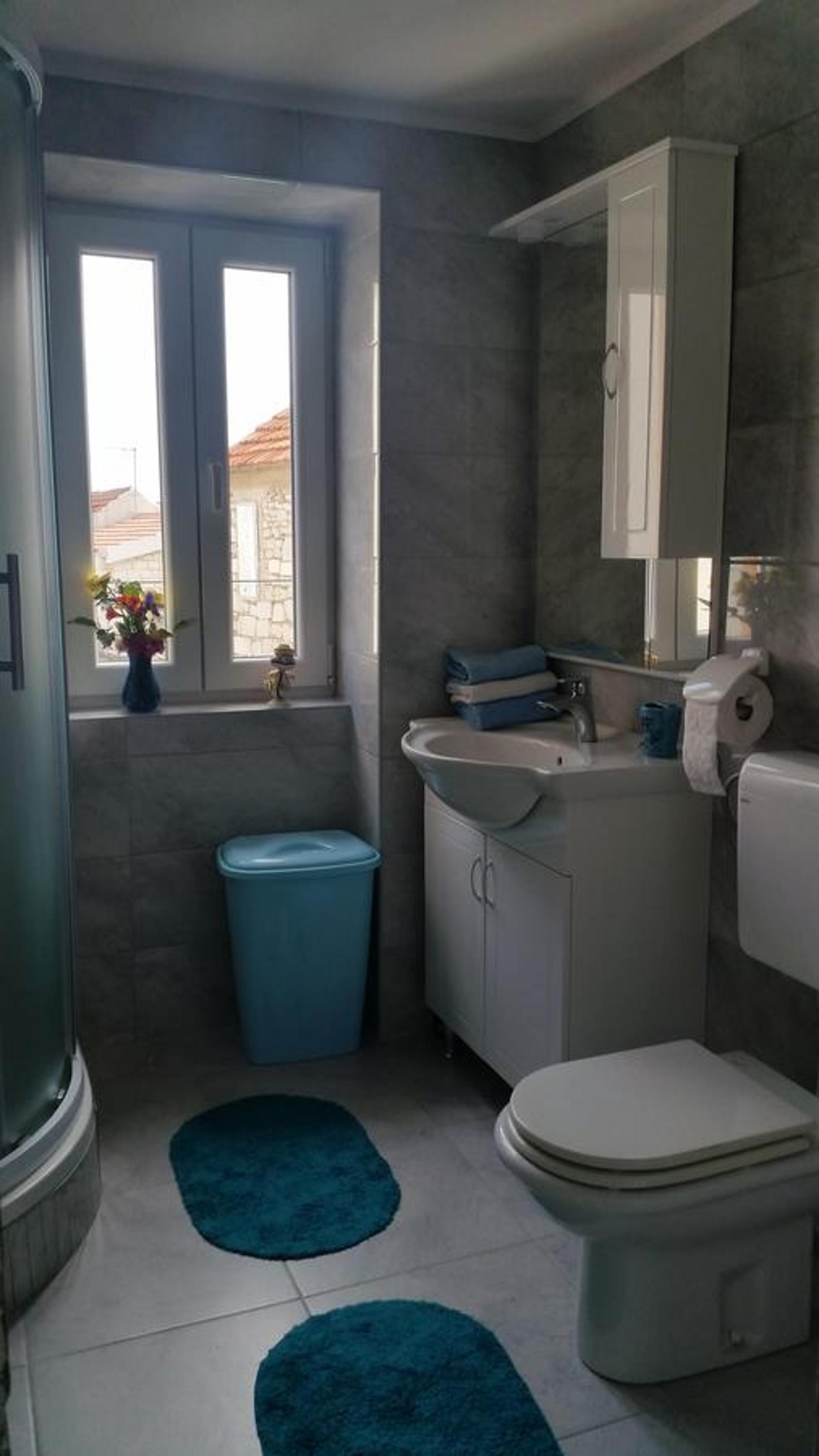 Two-Bedroom Apartment - Photo 18