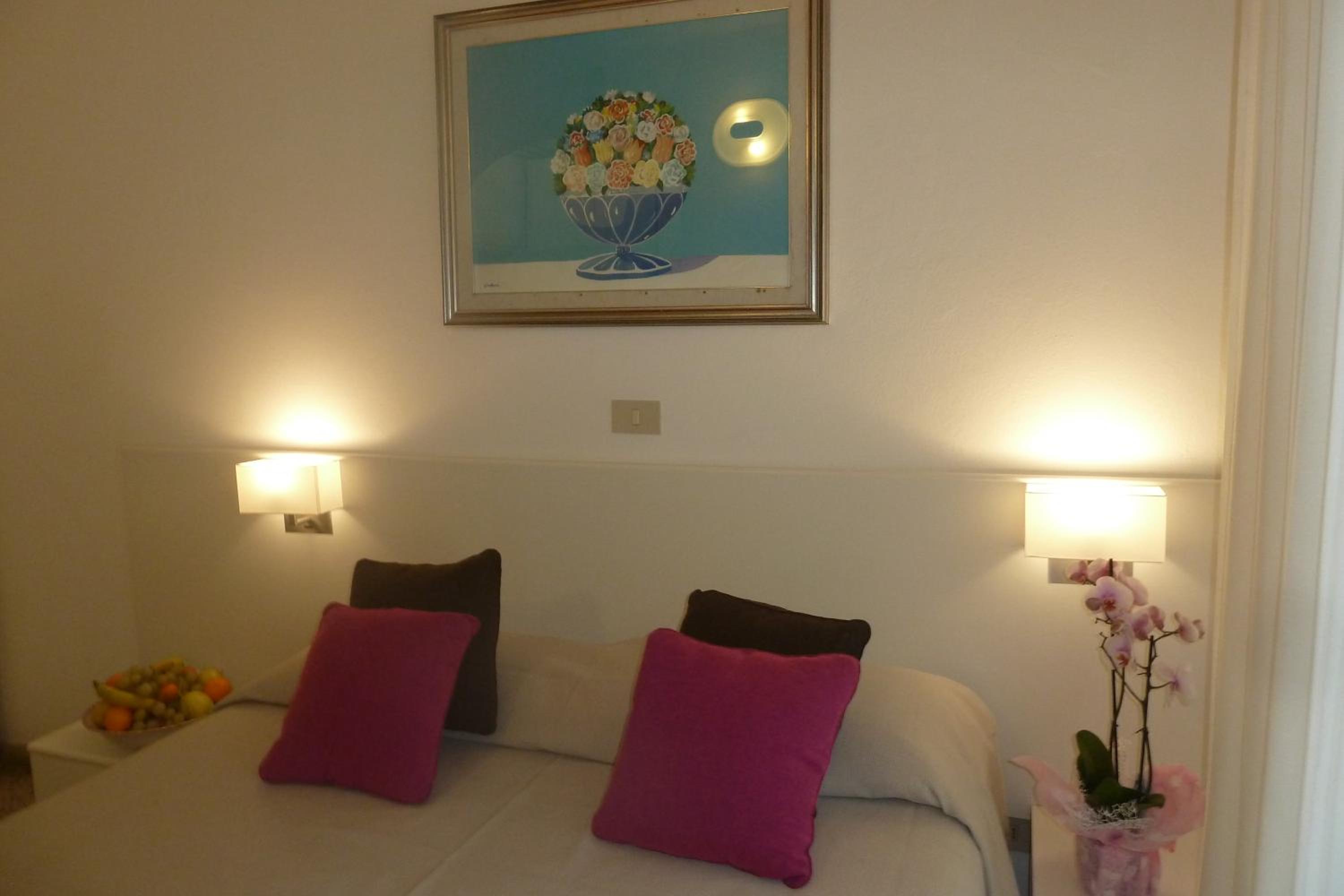 Double or Twin Room photo 3