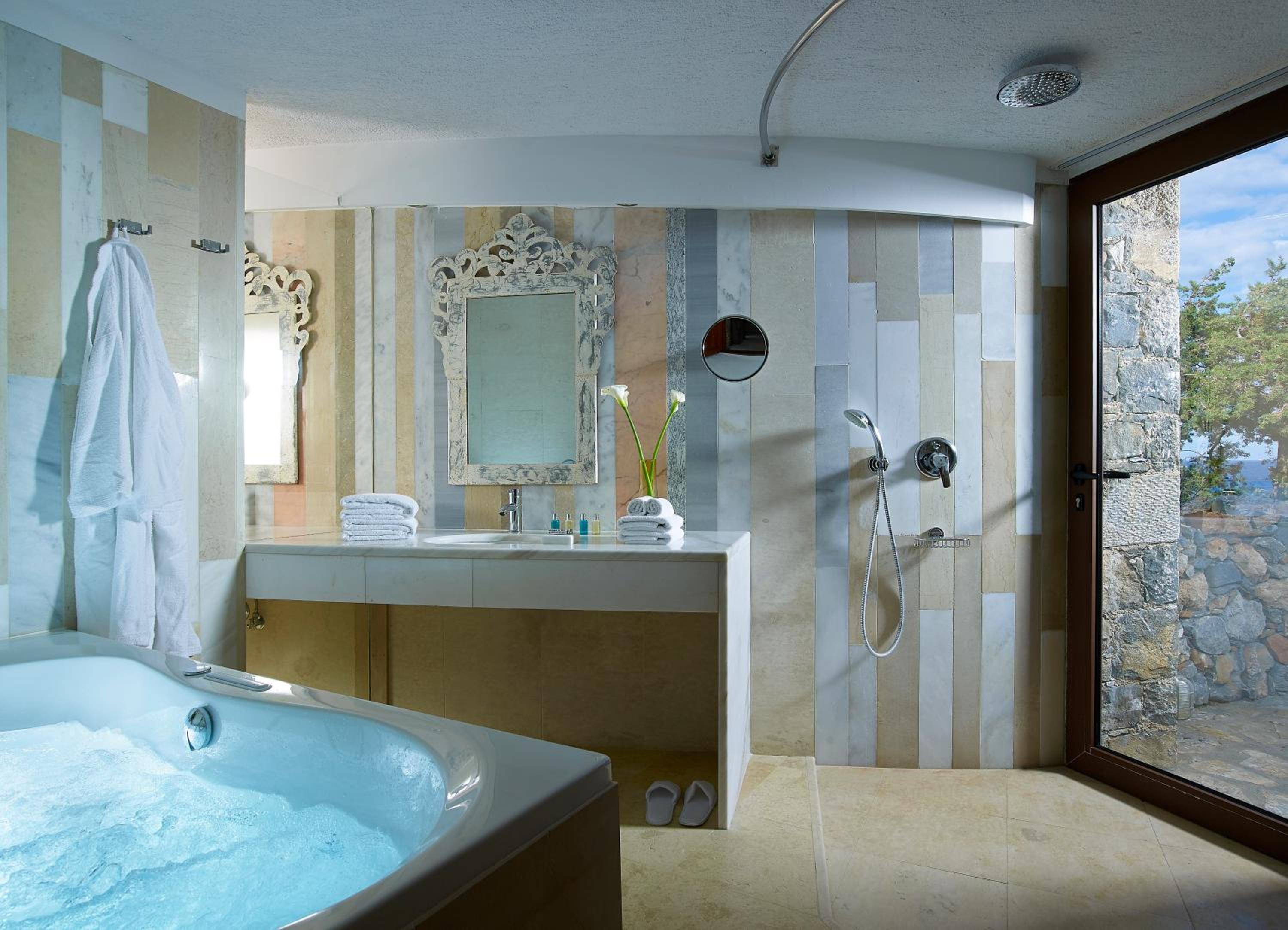 One-Bedroom Villa with Private Pool thumbnail 5