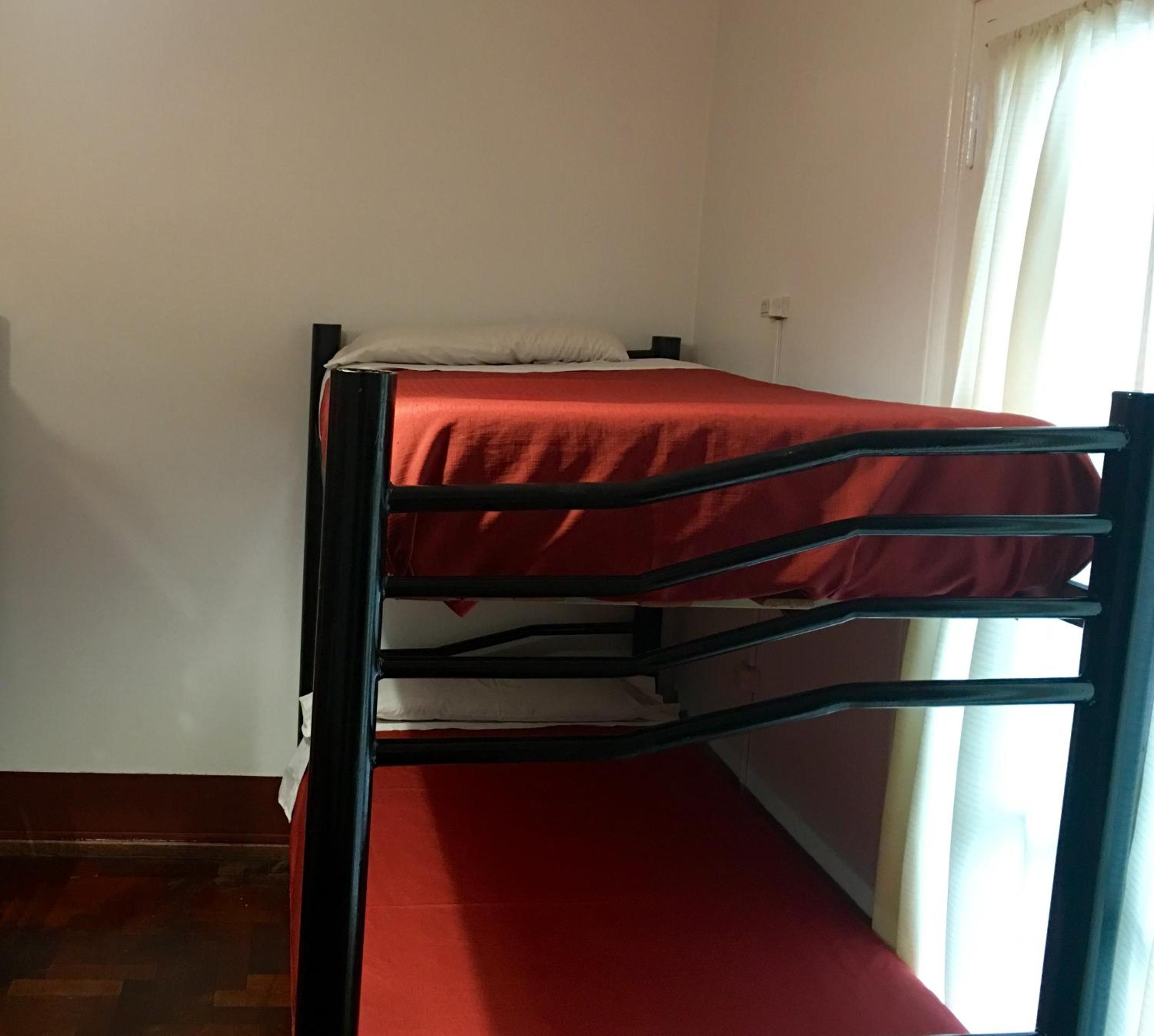 Single Bed in 6-Bed Dormitory Room photo 3