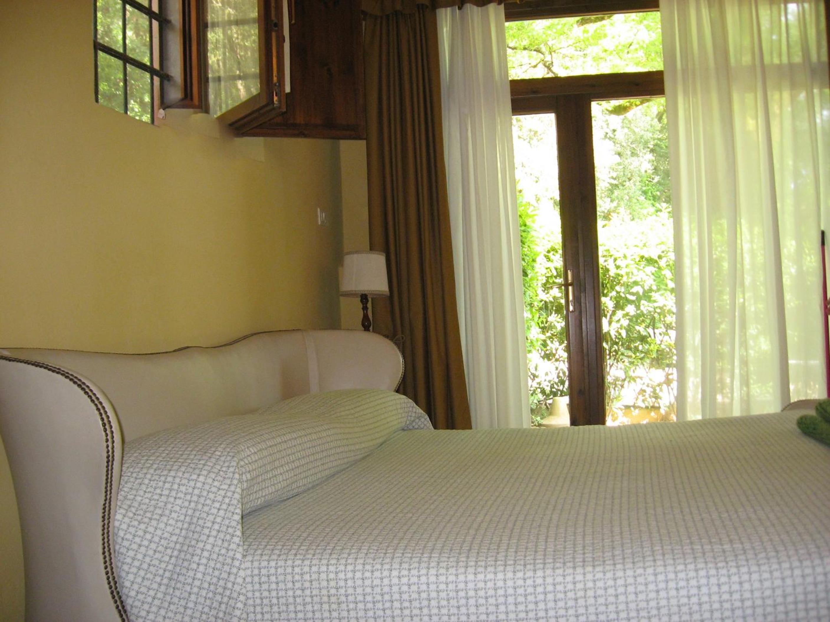 Classic Double or Twin Room - Photo 3