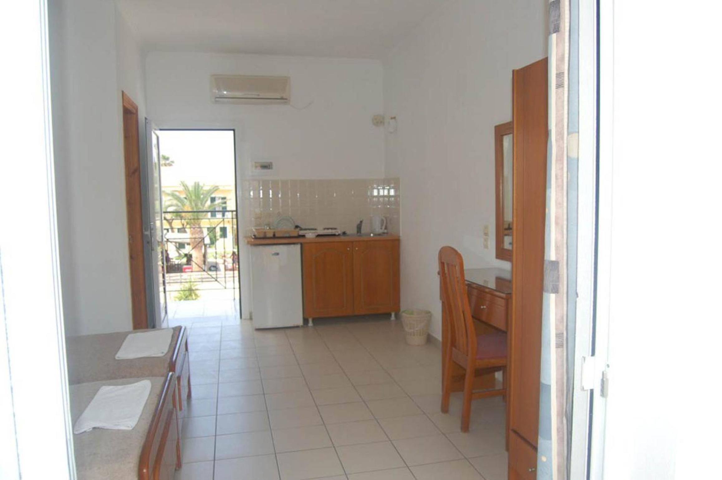 Twin Studio Room with Balcony