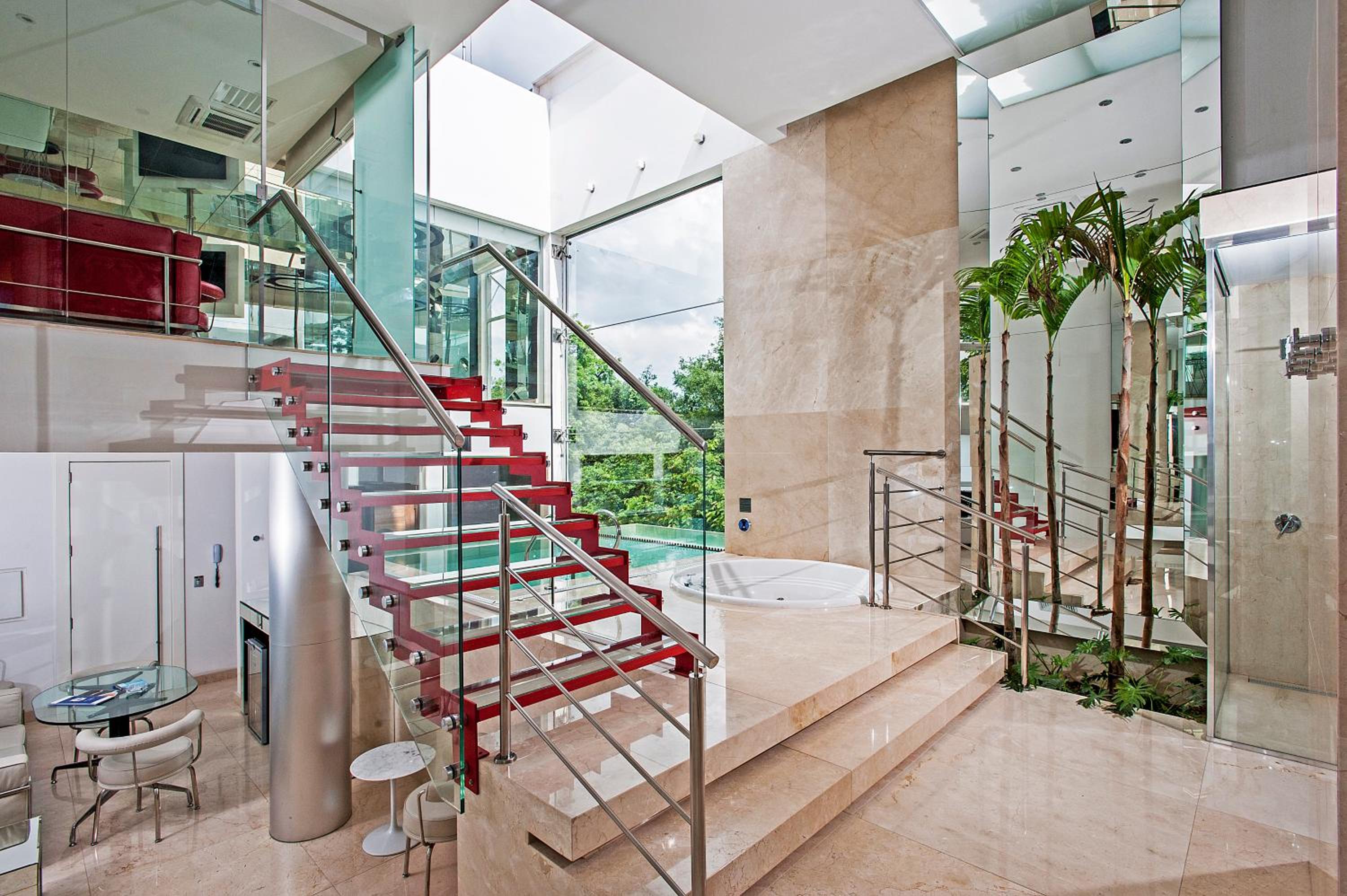 Suite with Private Pool