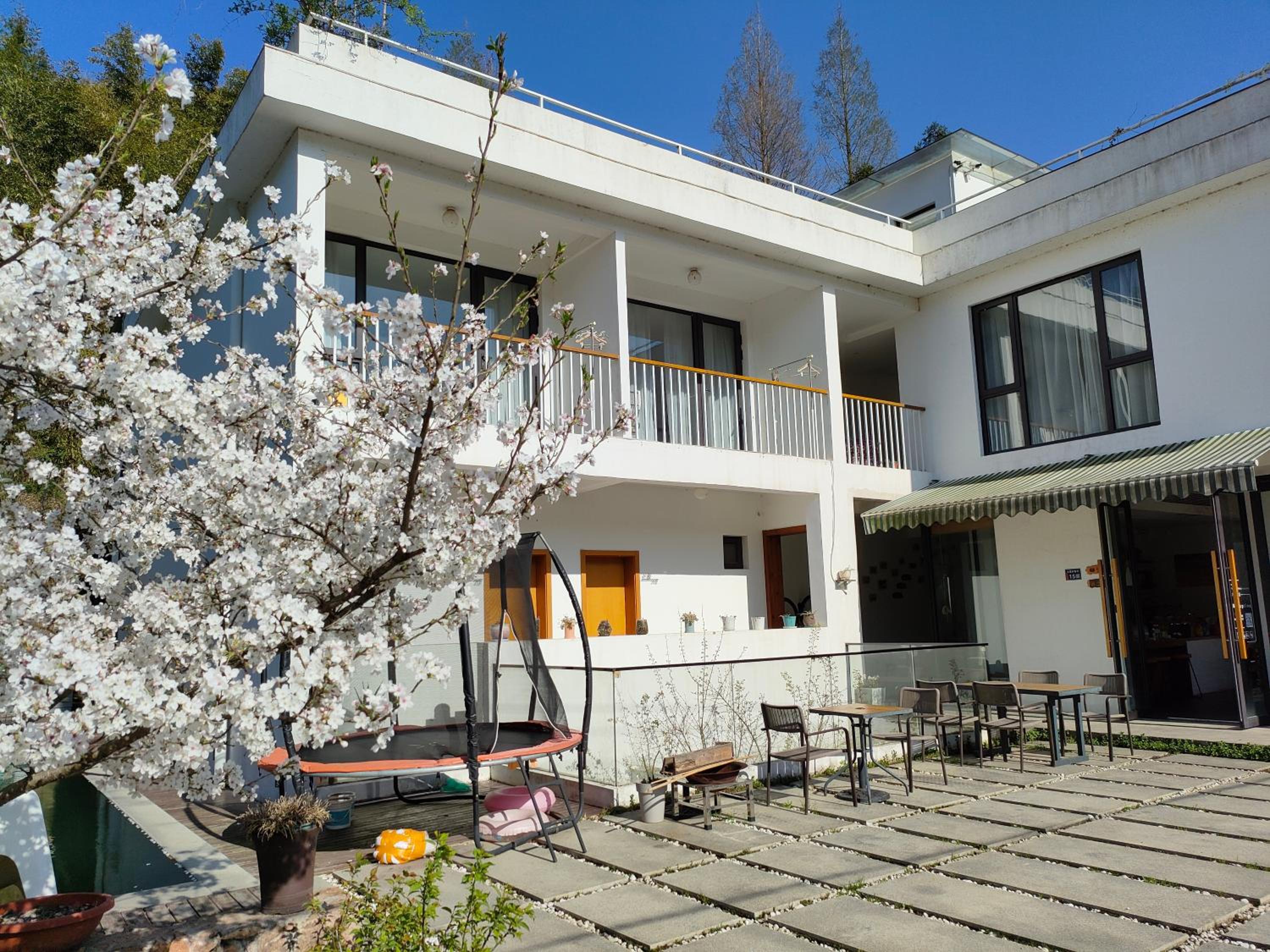 Villa photo 3