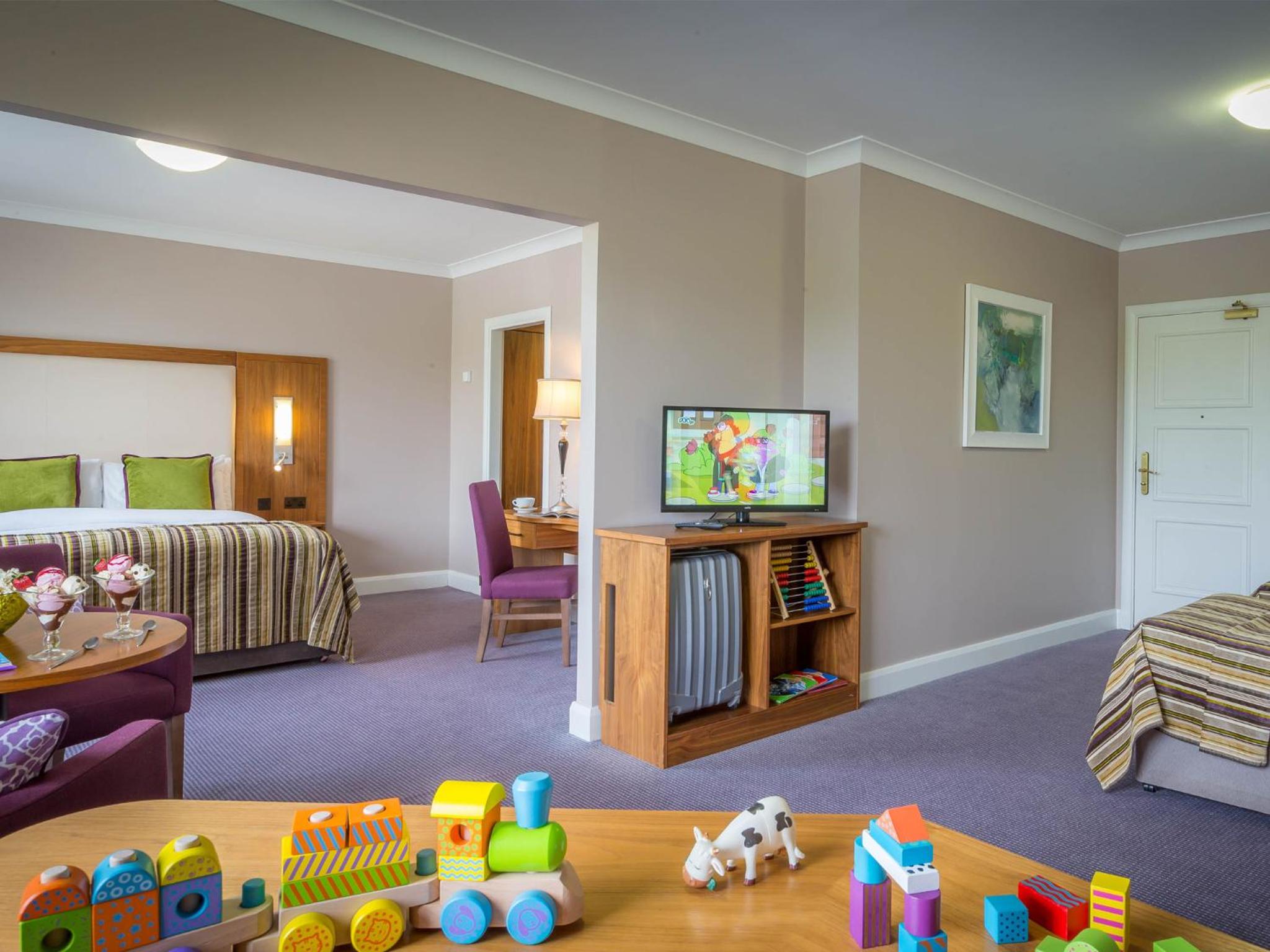 Executive Family Room