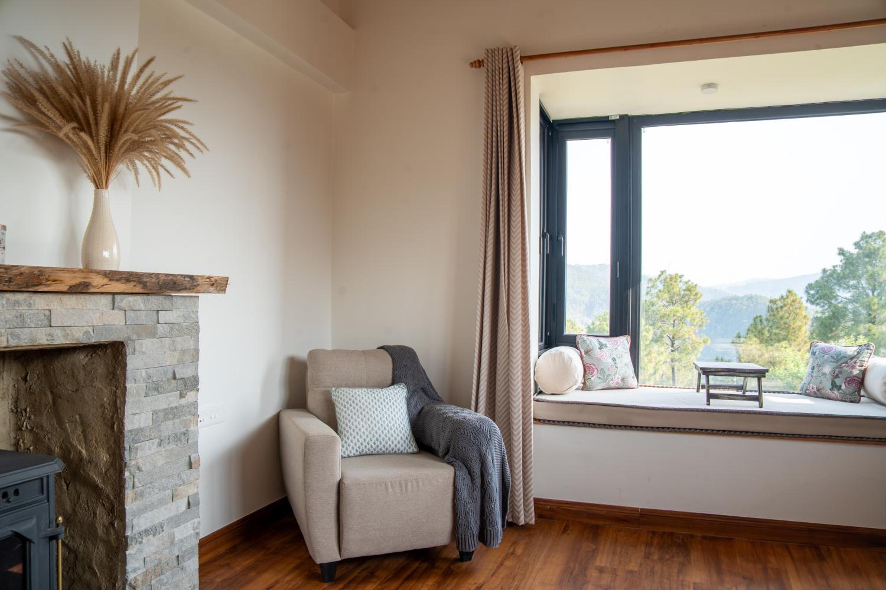 King Room with Balcony photo 1