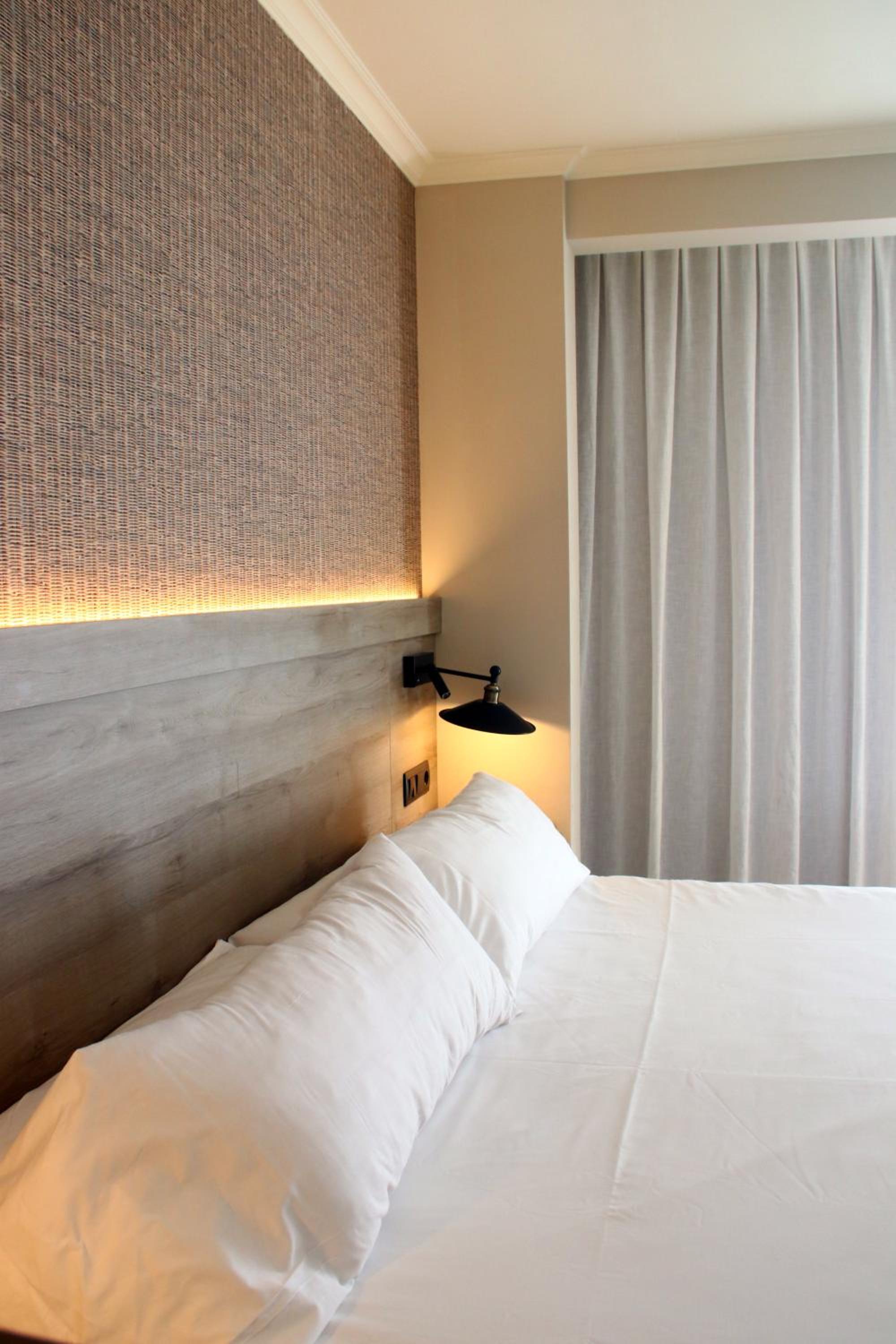 Premium Triple Room - Photo 4