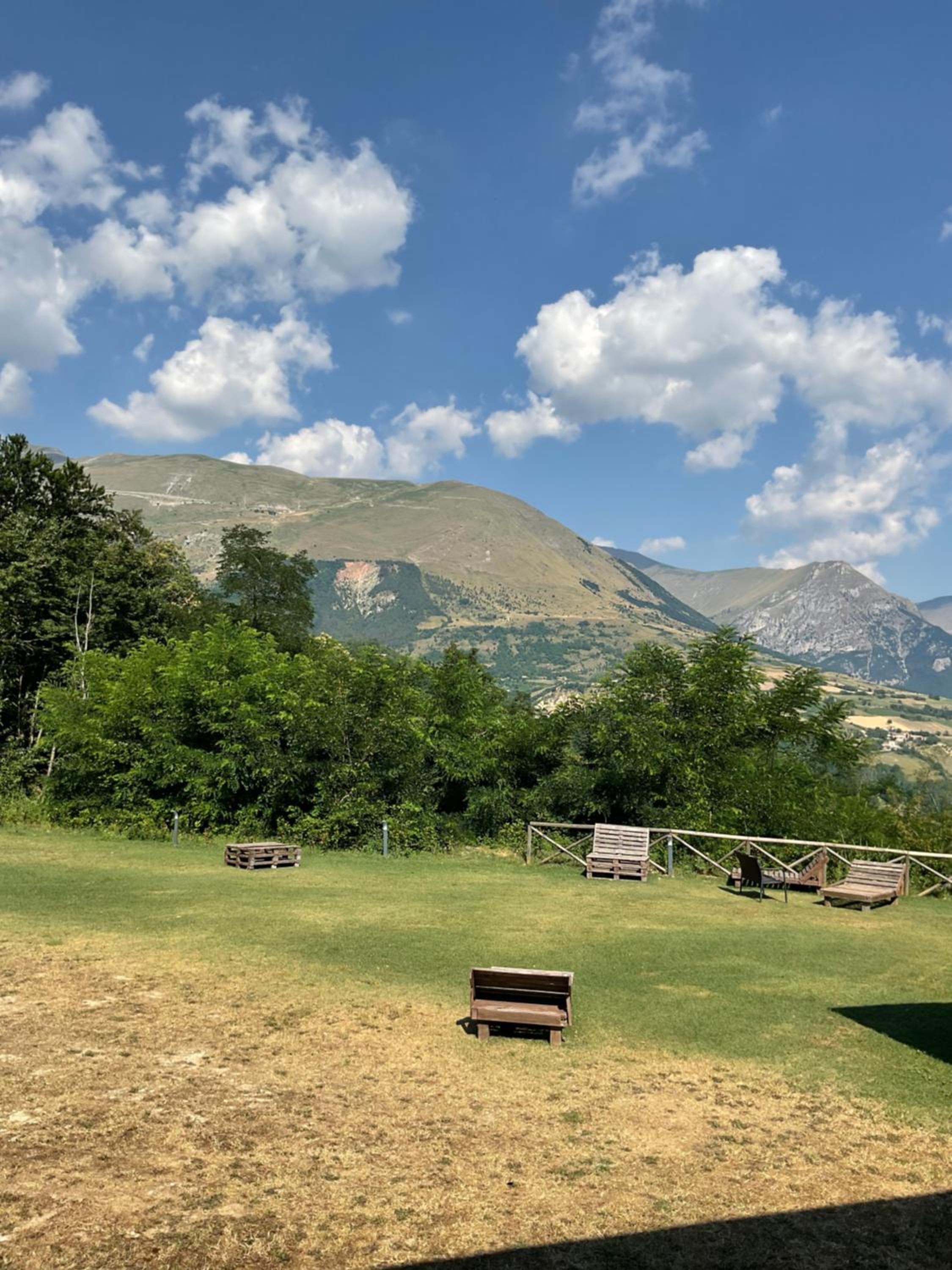 Double or Twin Room with Mountain View
