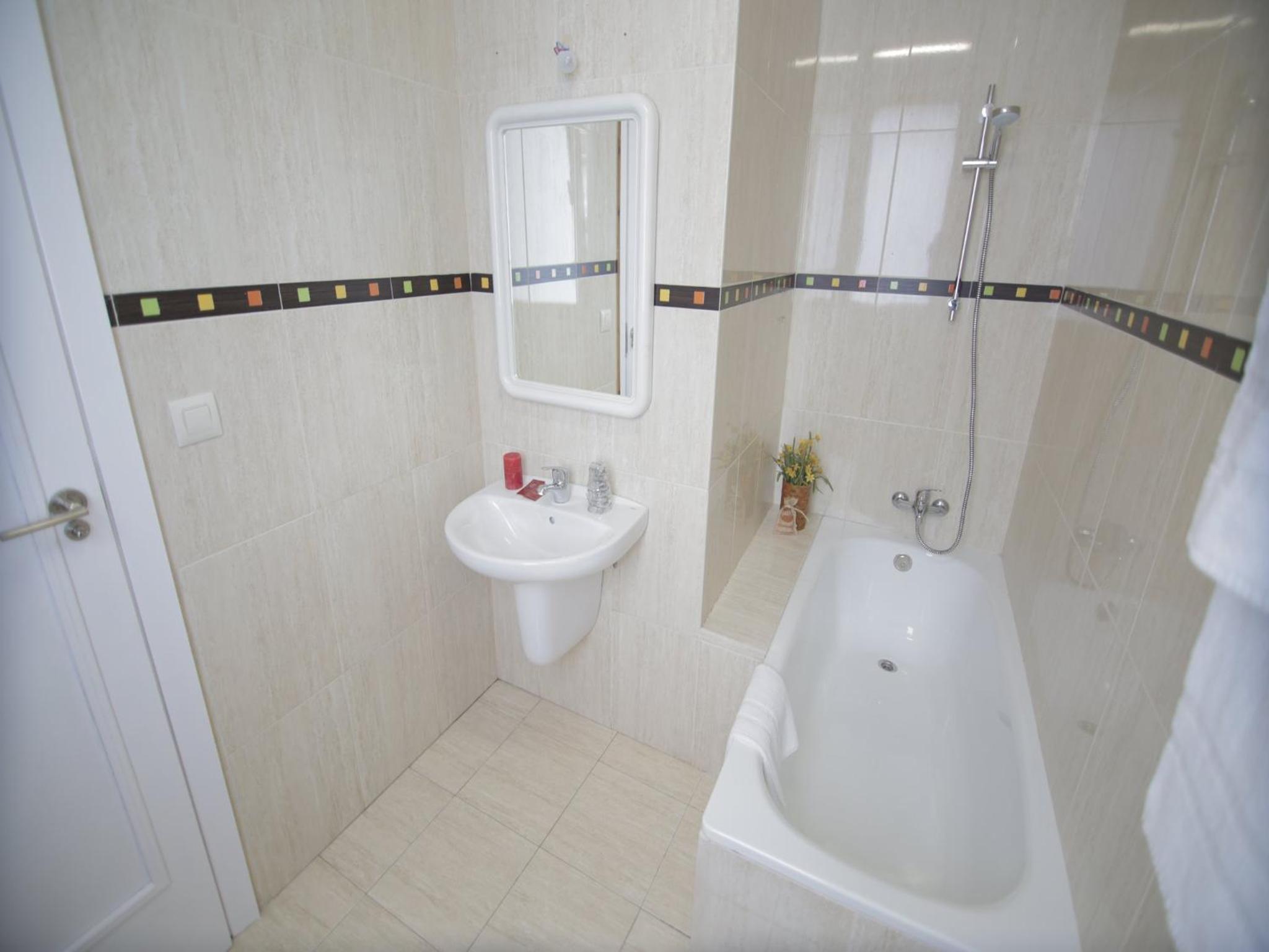 Standard Double or Twin Room photo 3