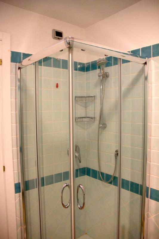 Large Double or Twin Room - Photo 5