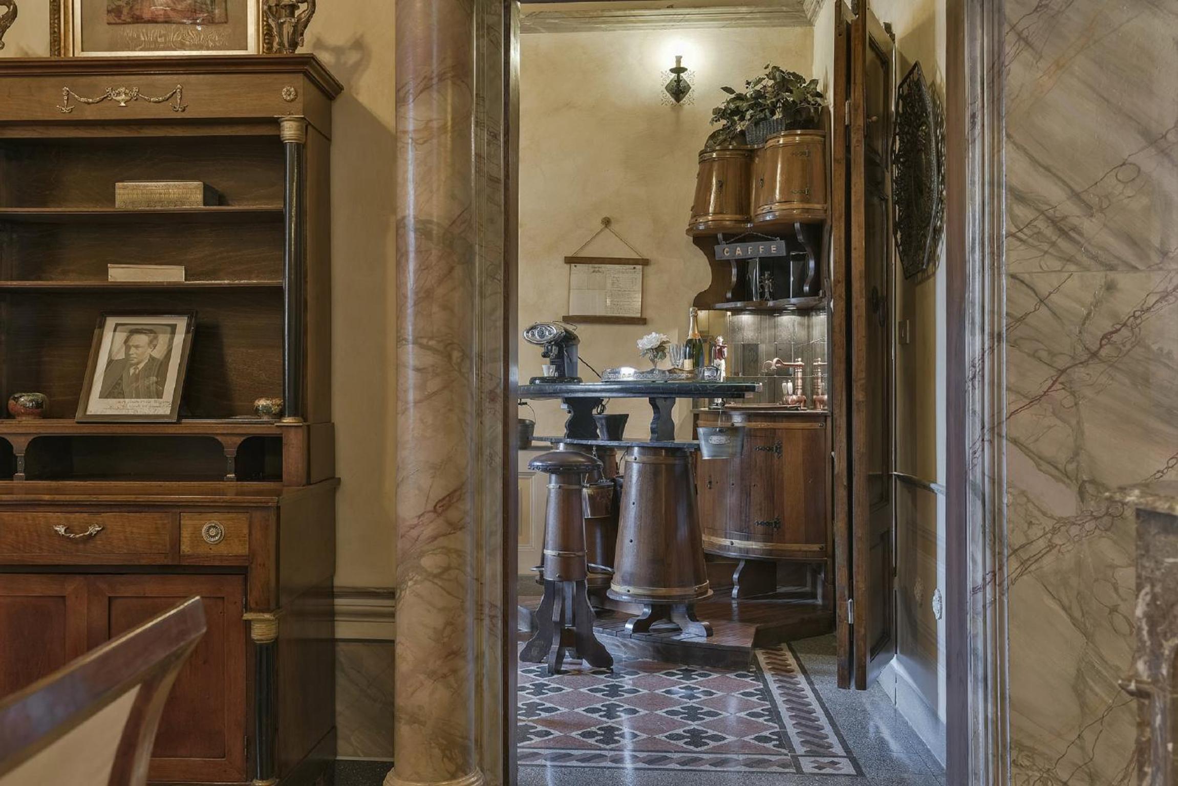 Imperial Suite - Photo 19