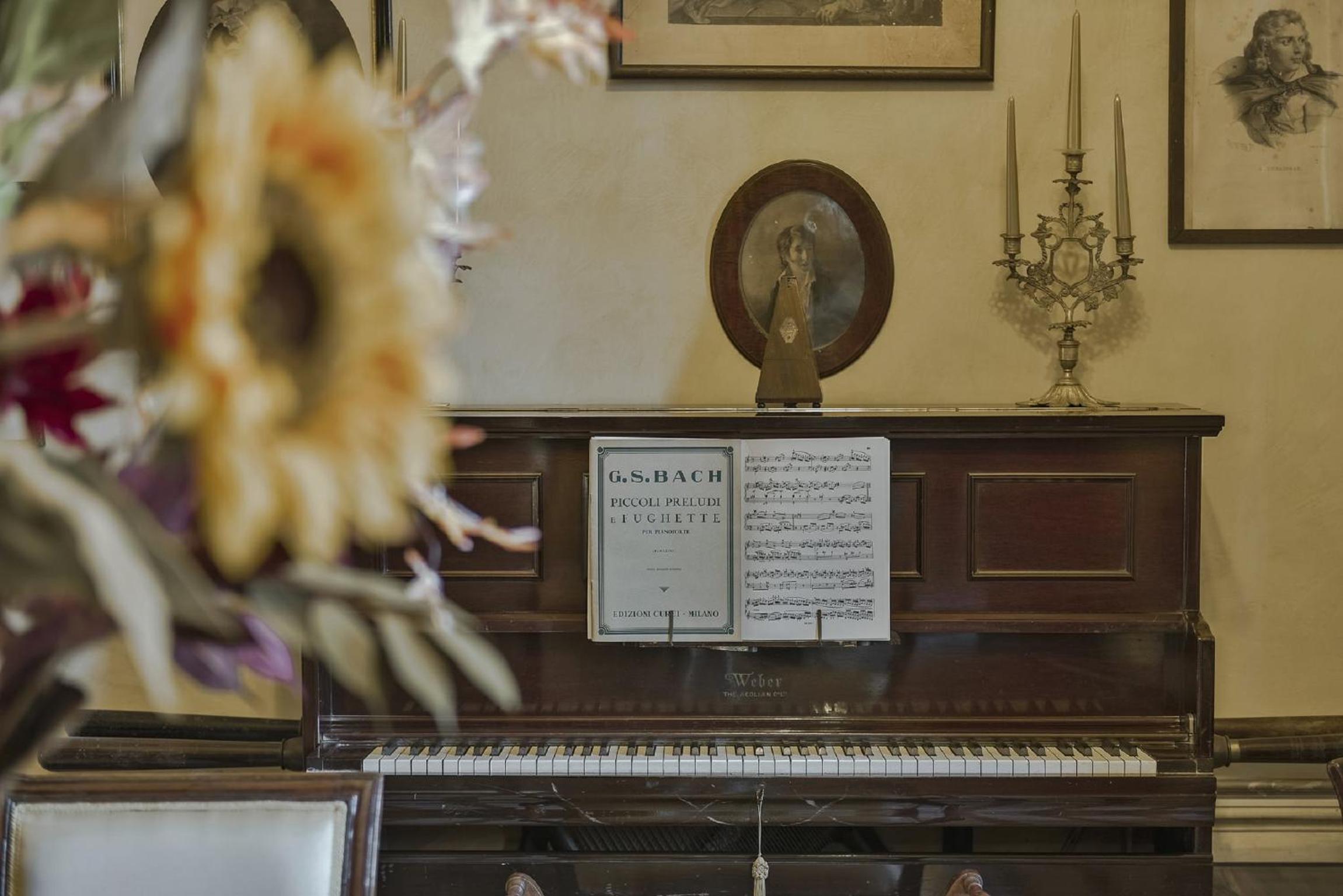 Imperial Suite - Photo 12