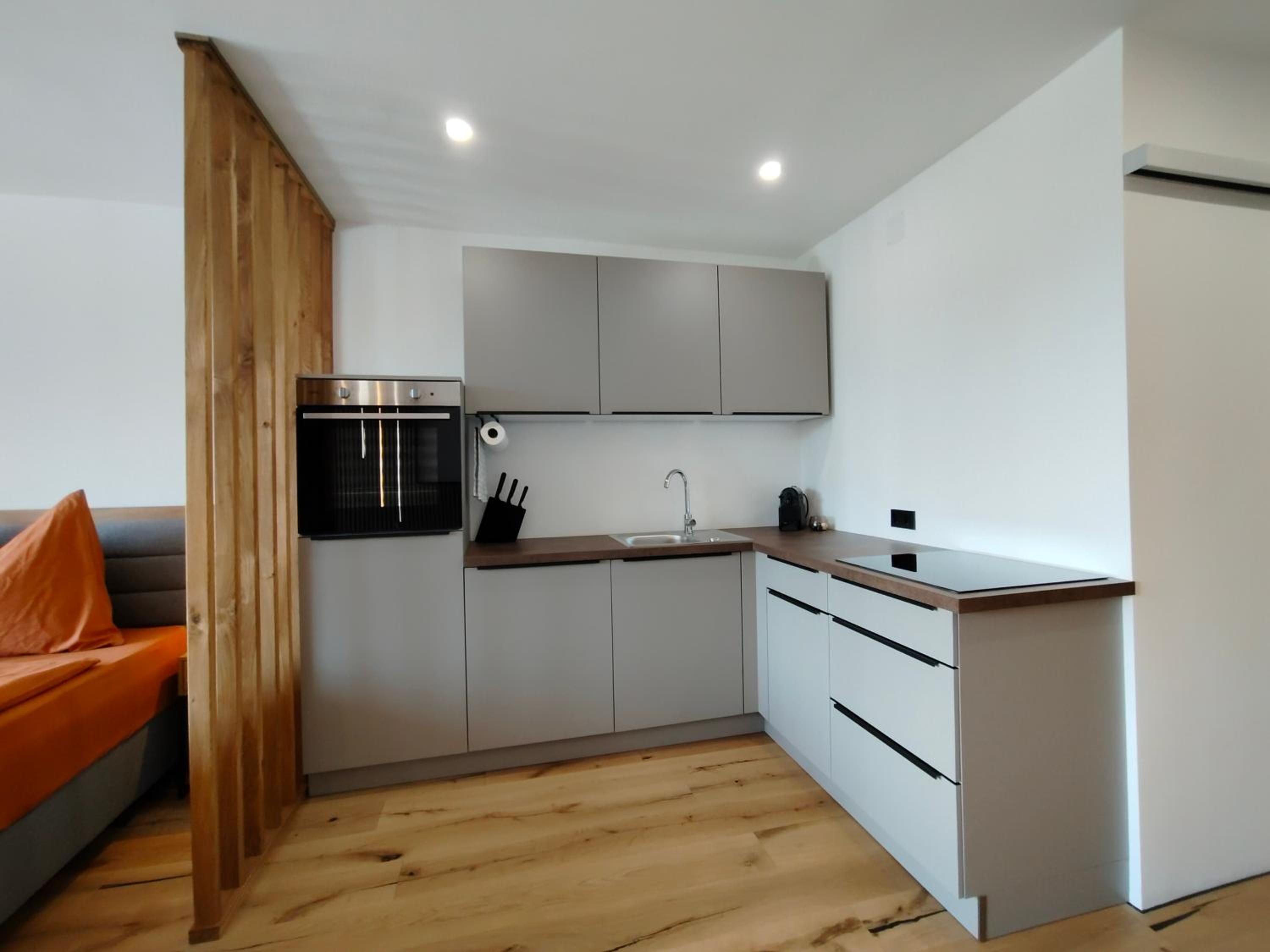 Apartment with View and Balcony photo 3