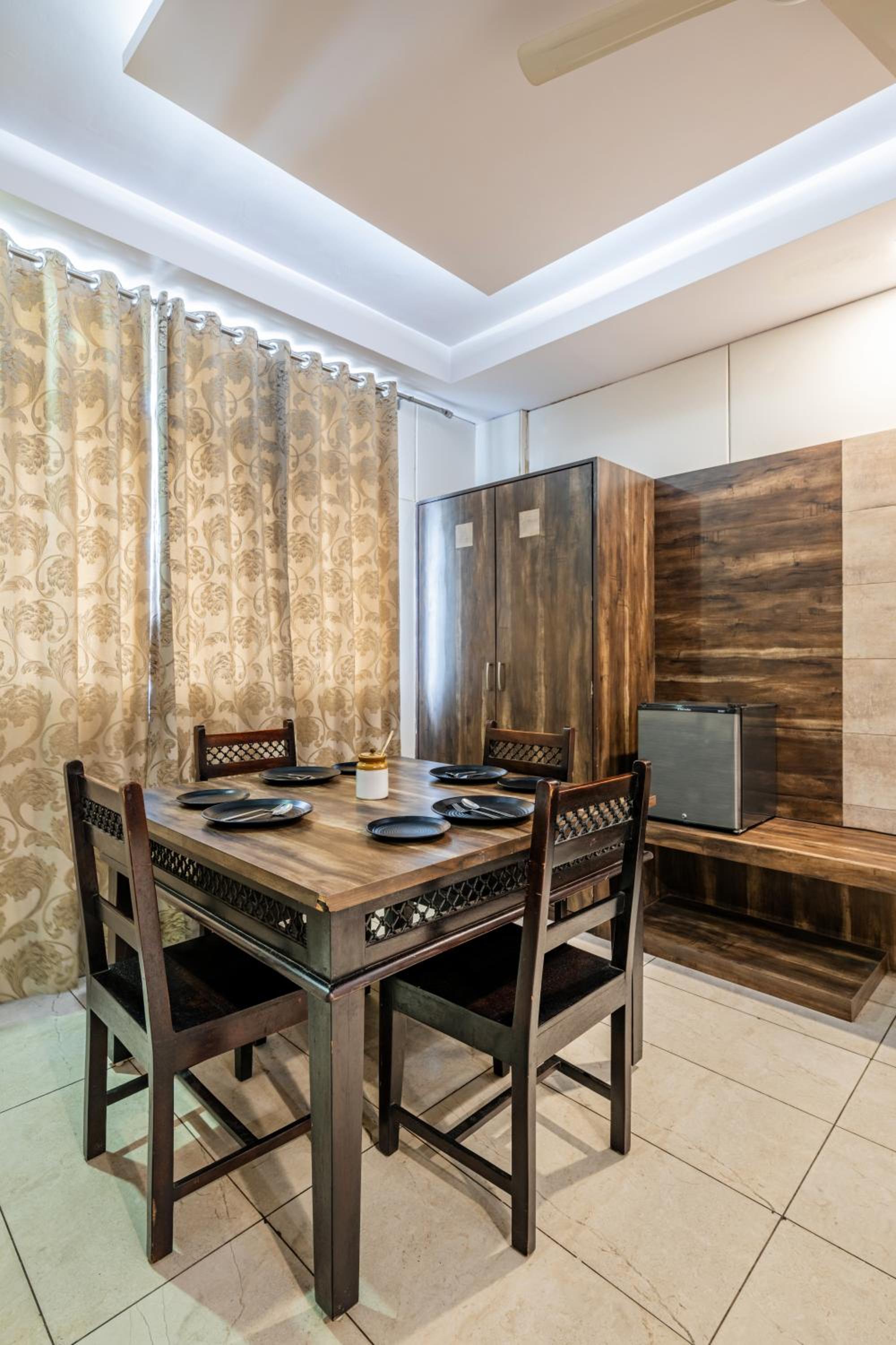 King Suite - Photo 5