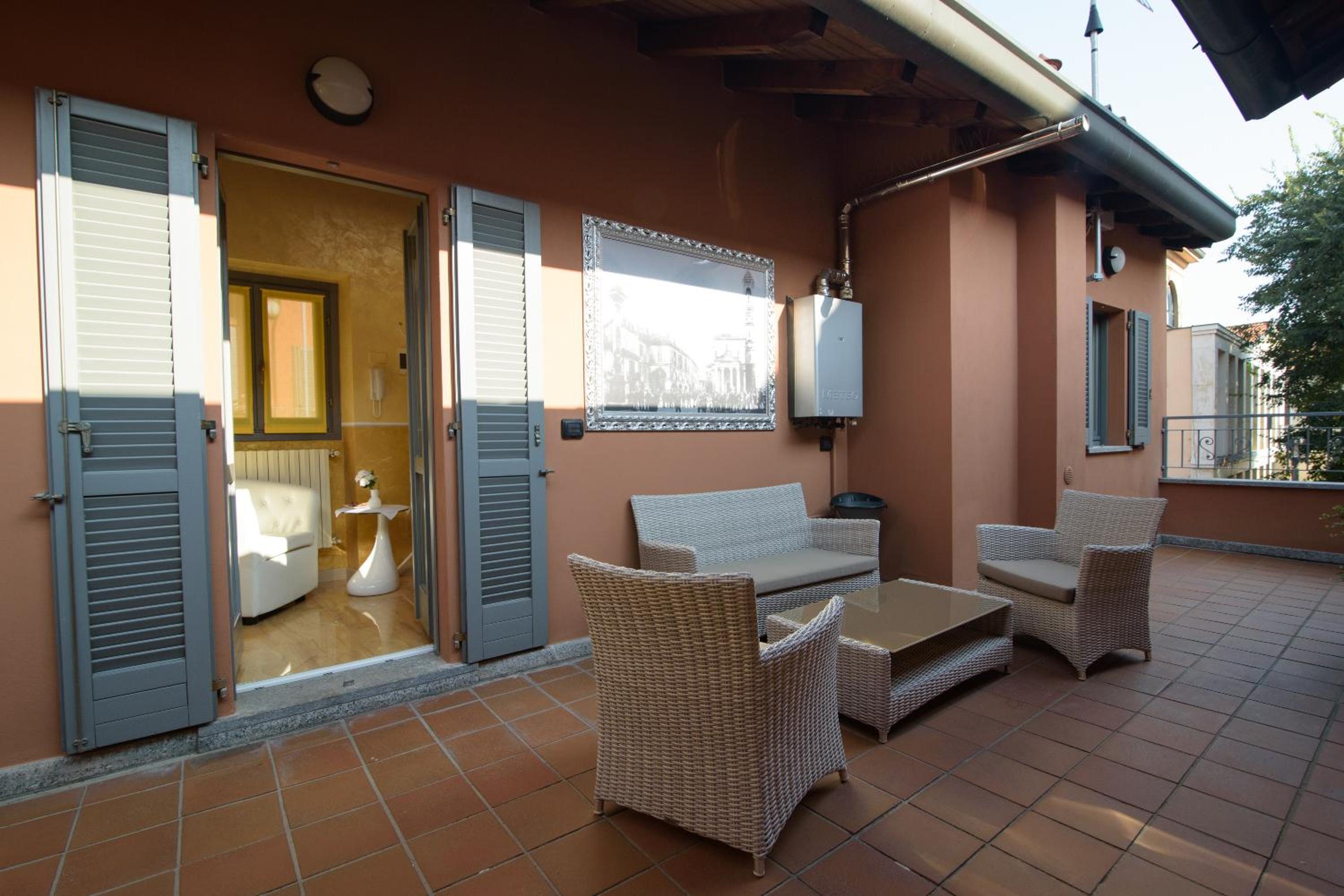 Double Room with Balcony photo 2