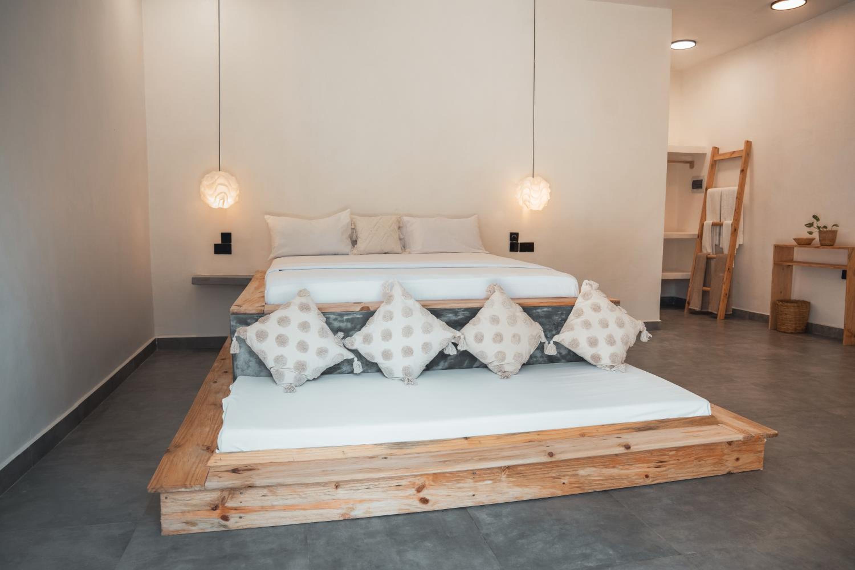 King Garden Suite