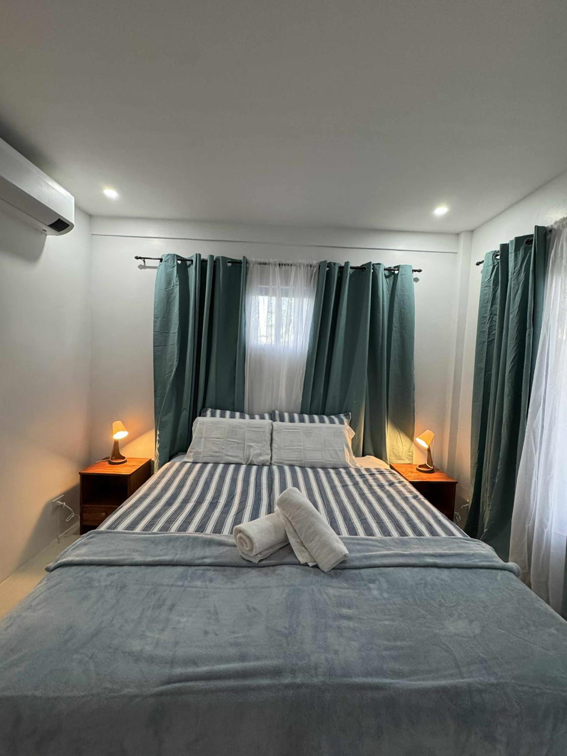 Deluxe Double Room with Balcony and Sea View photo 2