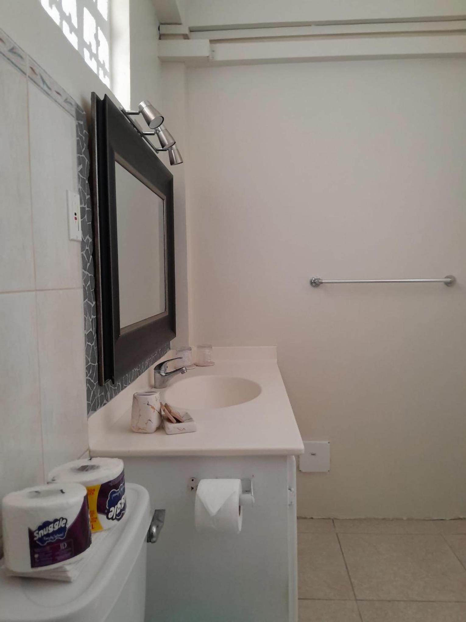 Single Room with Balcony photo 2
