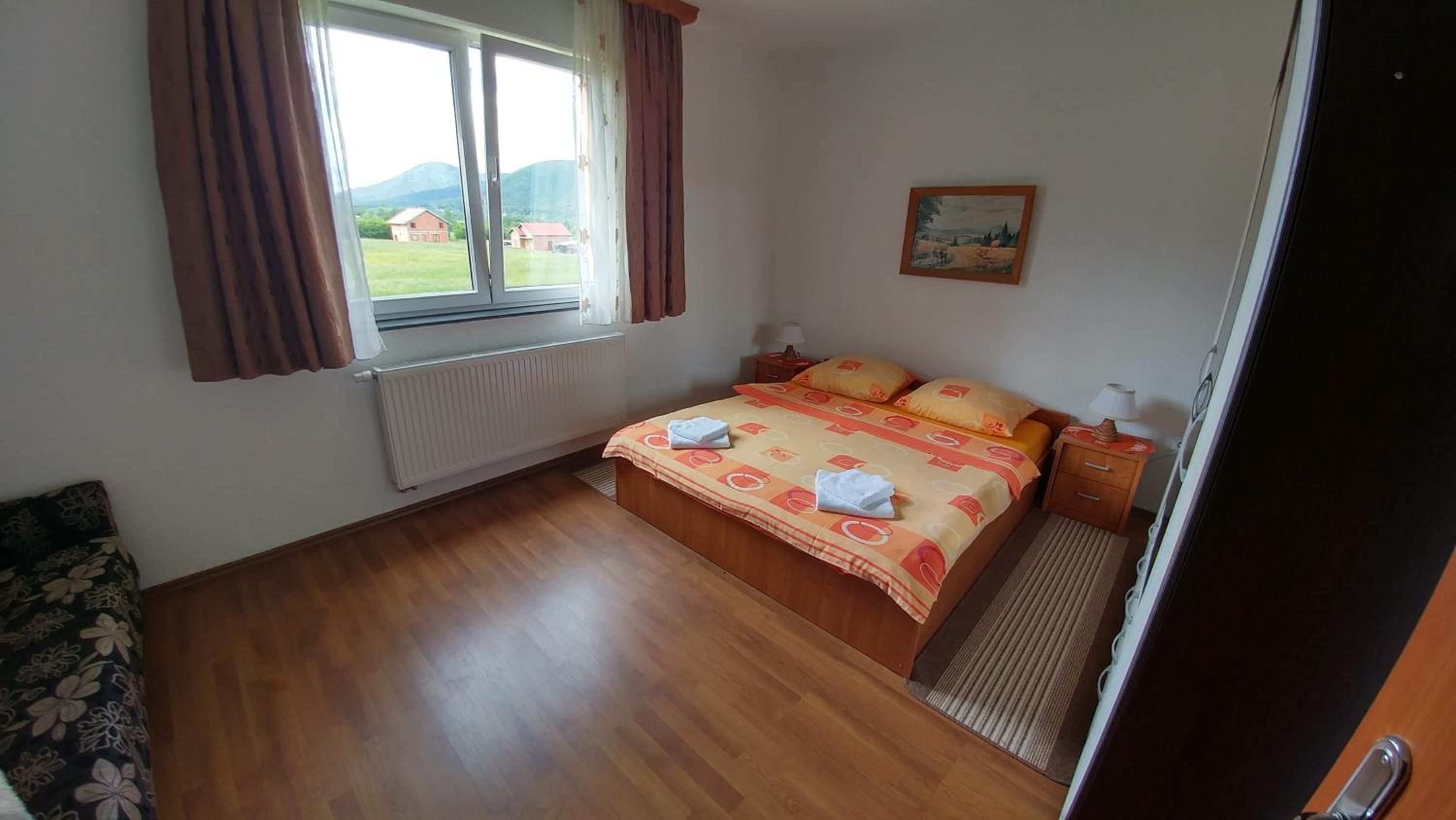 One-Bedroom Apartment - Photo 5
