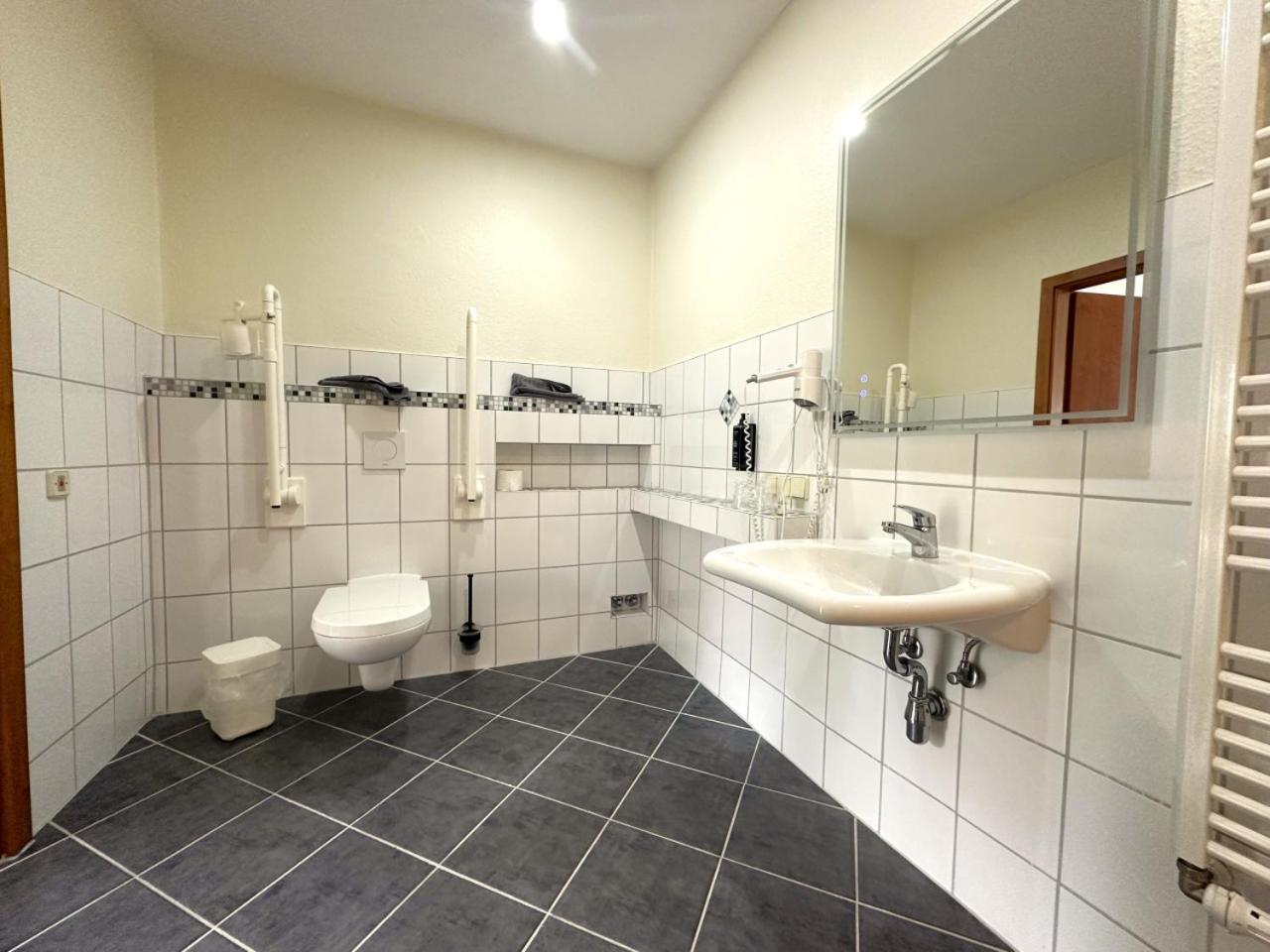 Double or Twin Room with Private Bathroom