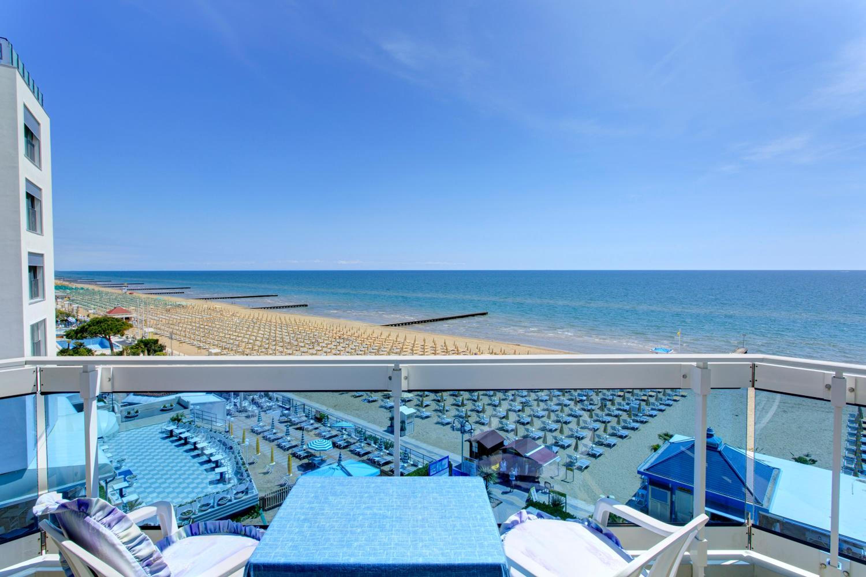Double Room with Full Sea View - Photo 3