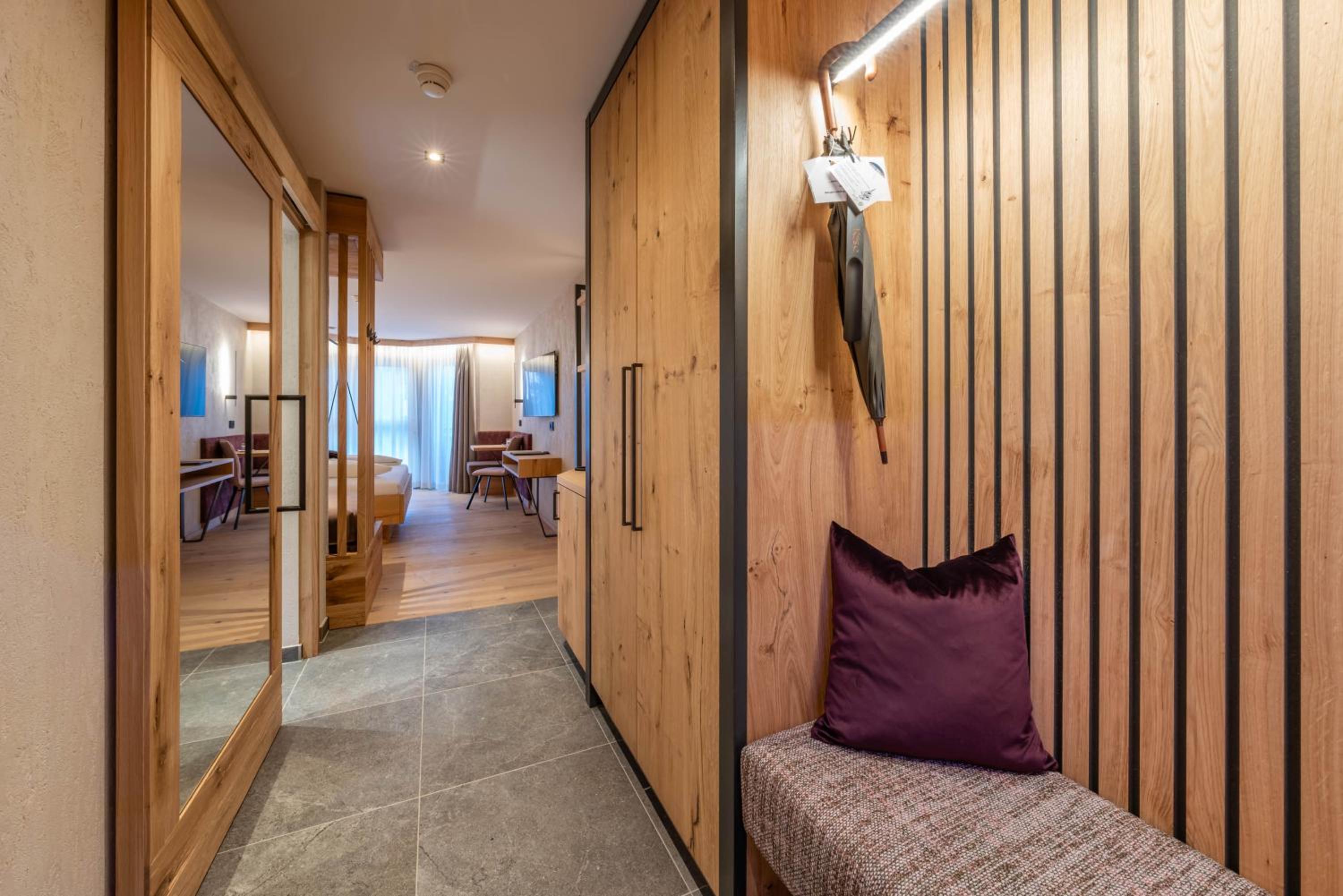 Deluxe Double Room with Extra Bed