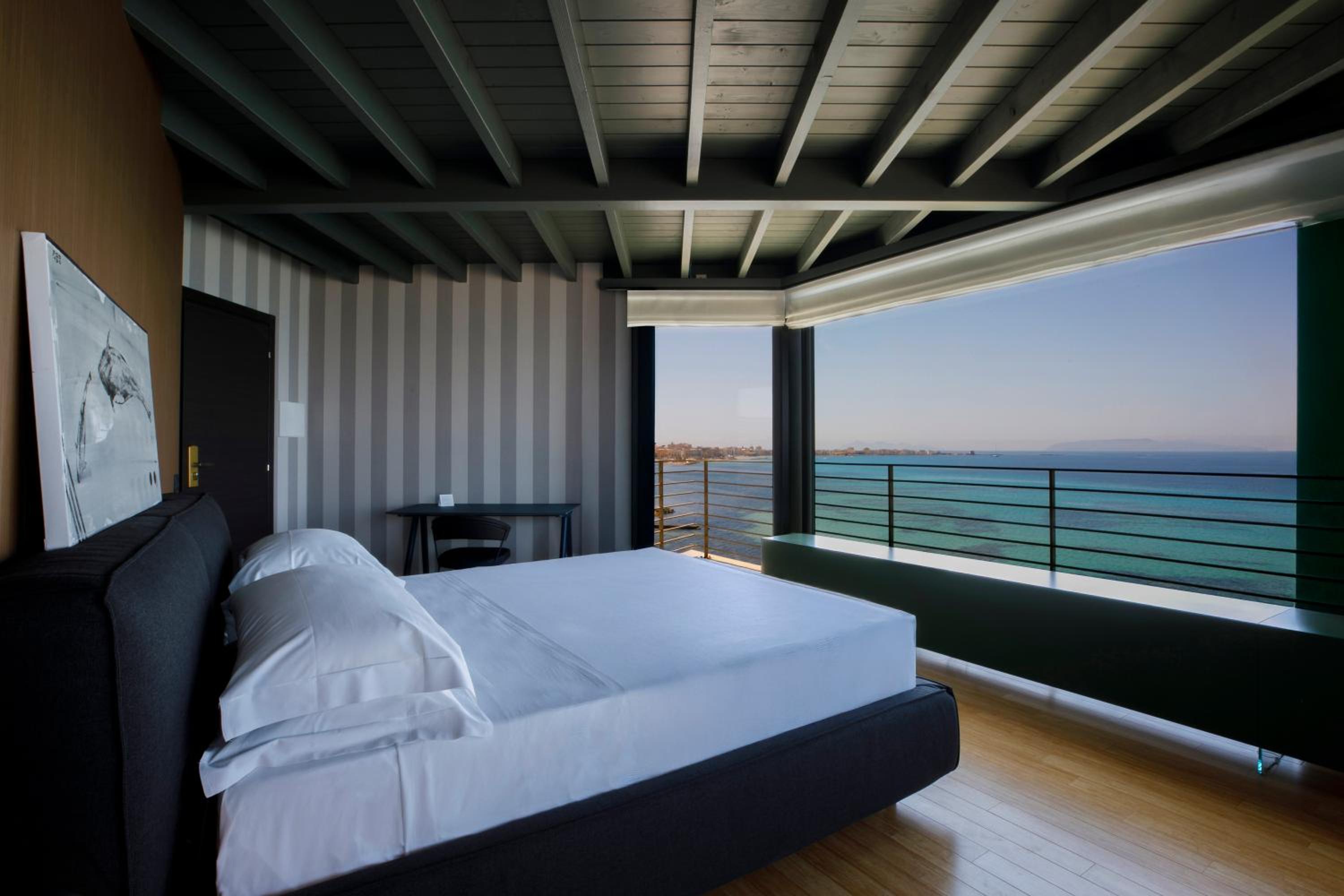 Suite with Terrace photo 1