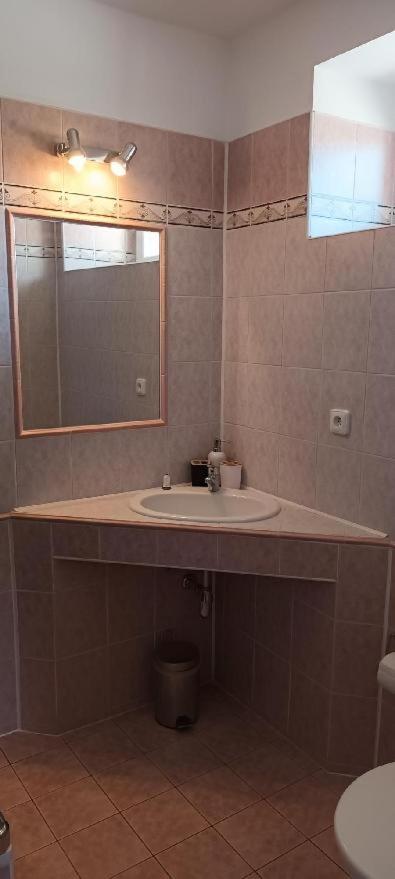 Classic Triple Room photo 2