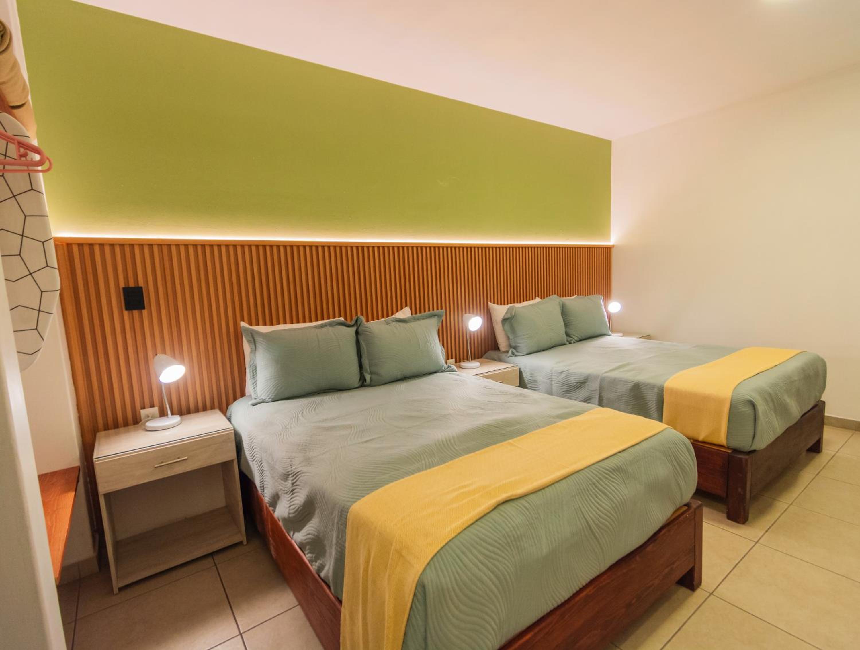 Standard Twin Room