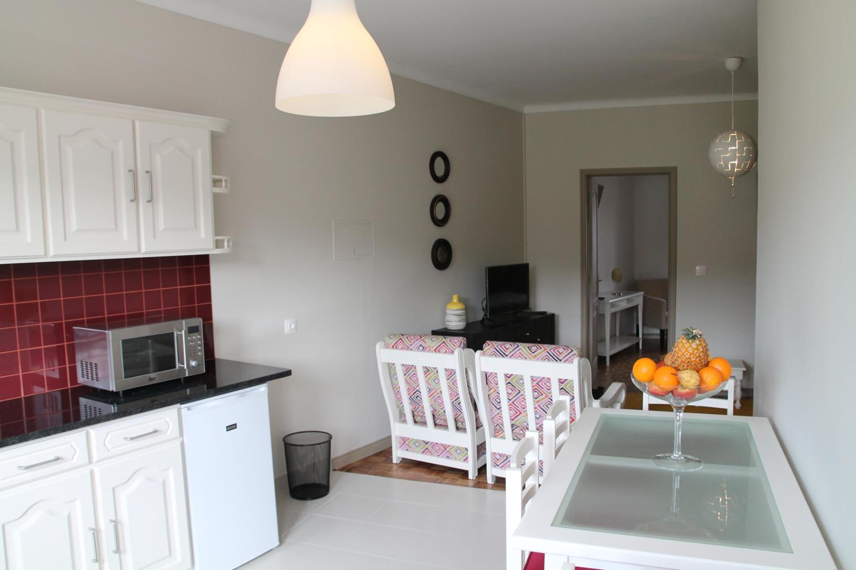 Apartment with Sea View - Photo 7