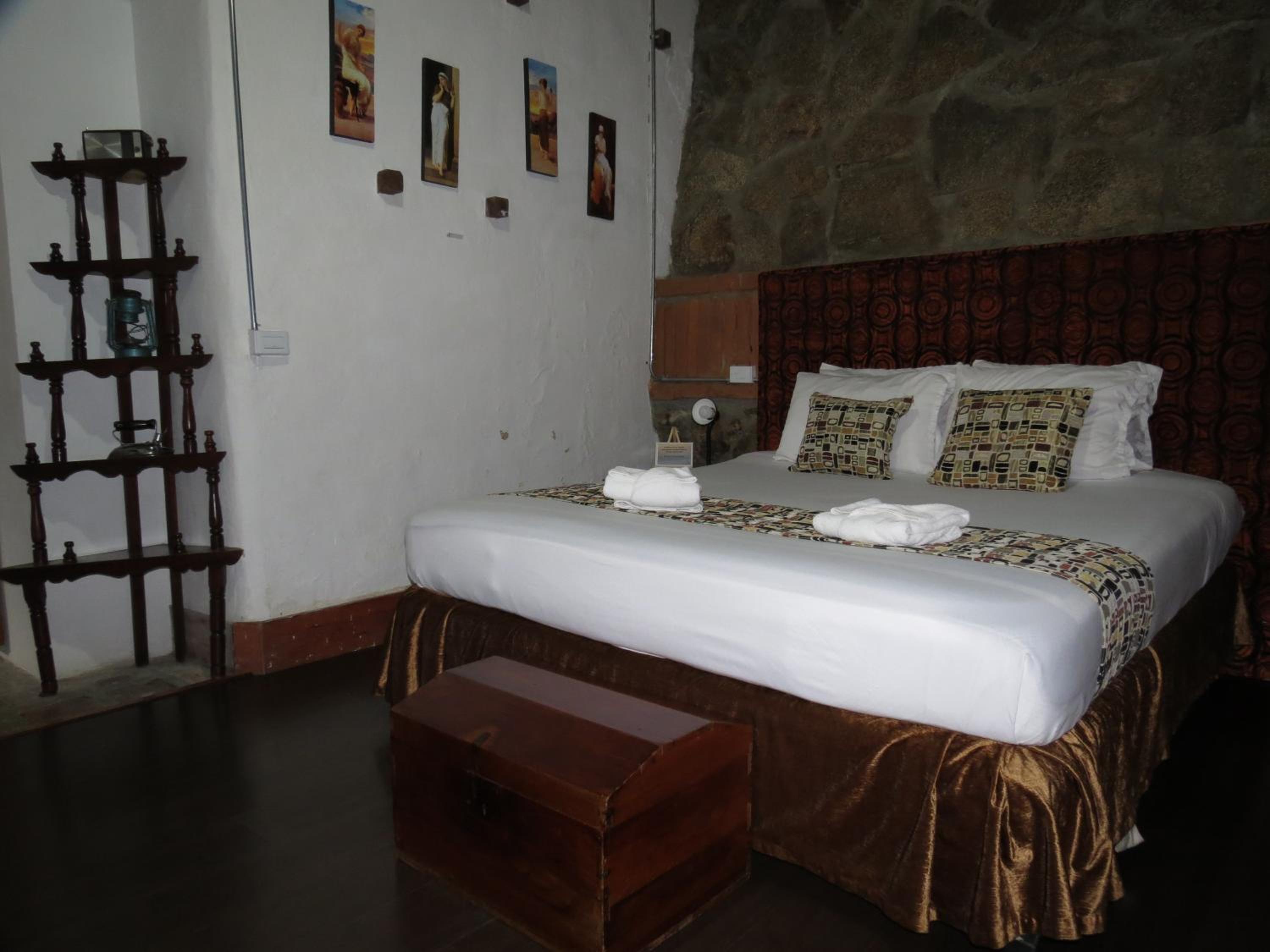 Double Room with Private Bathroom photo 3
