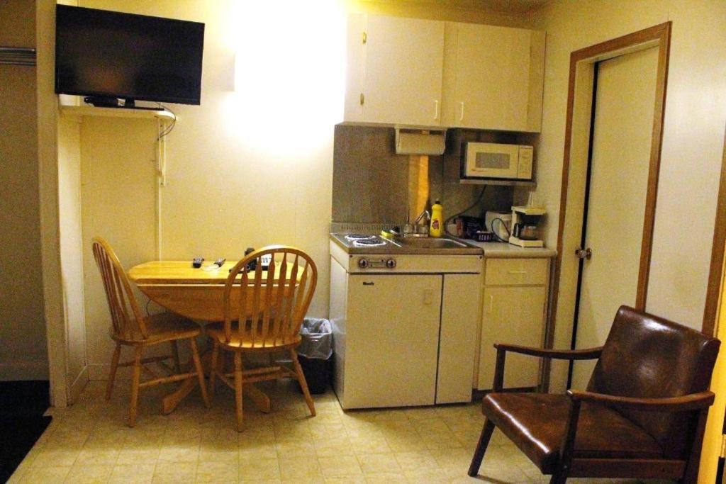 Basic Triple Room photo 2