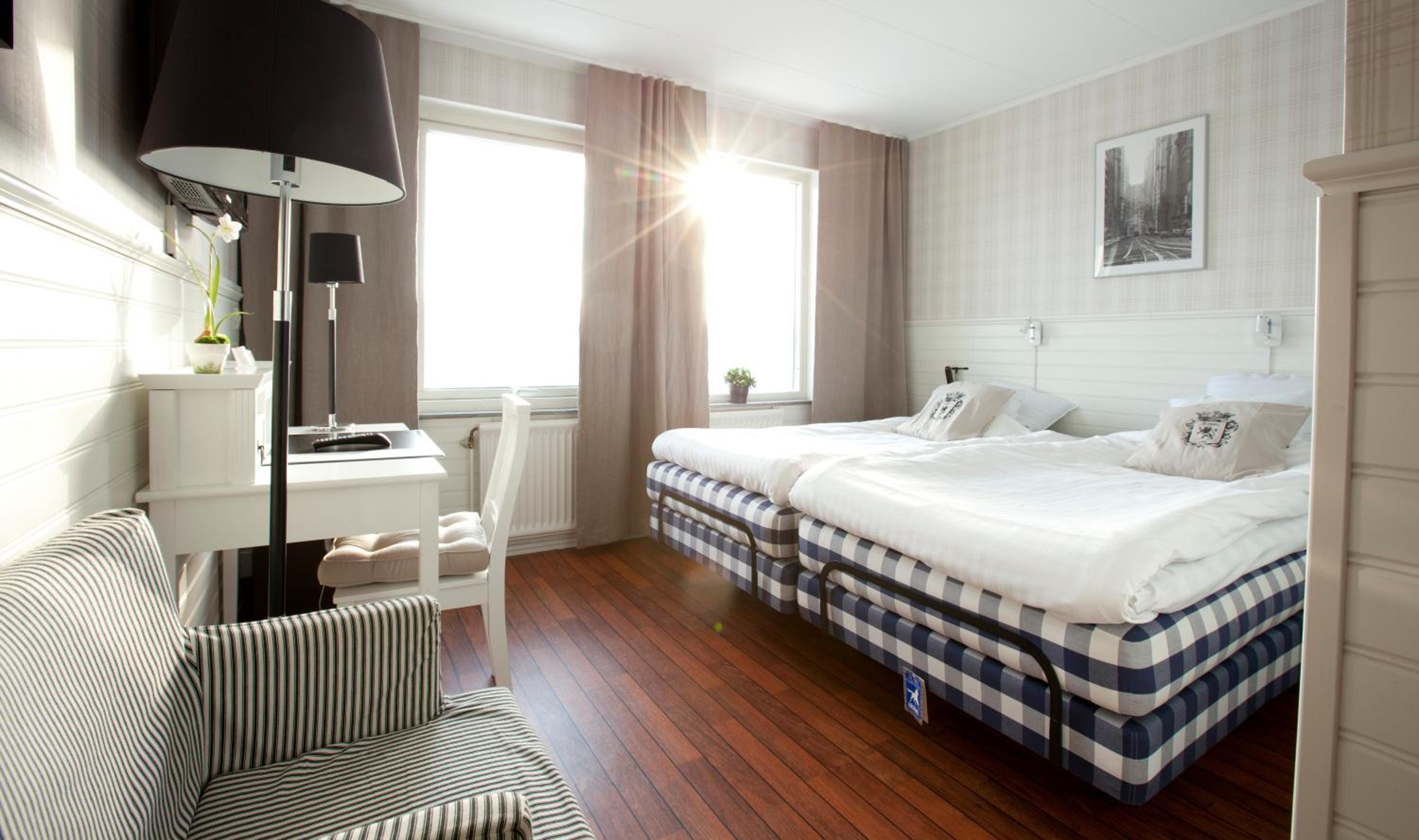 Twin Room - Photo 1