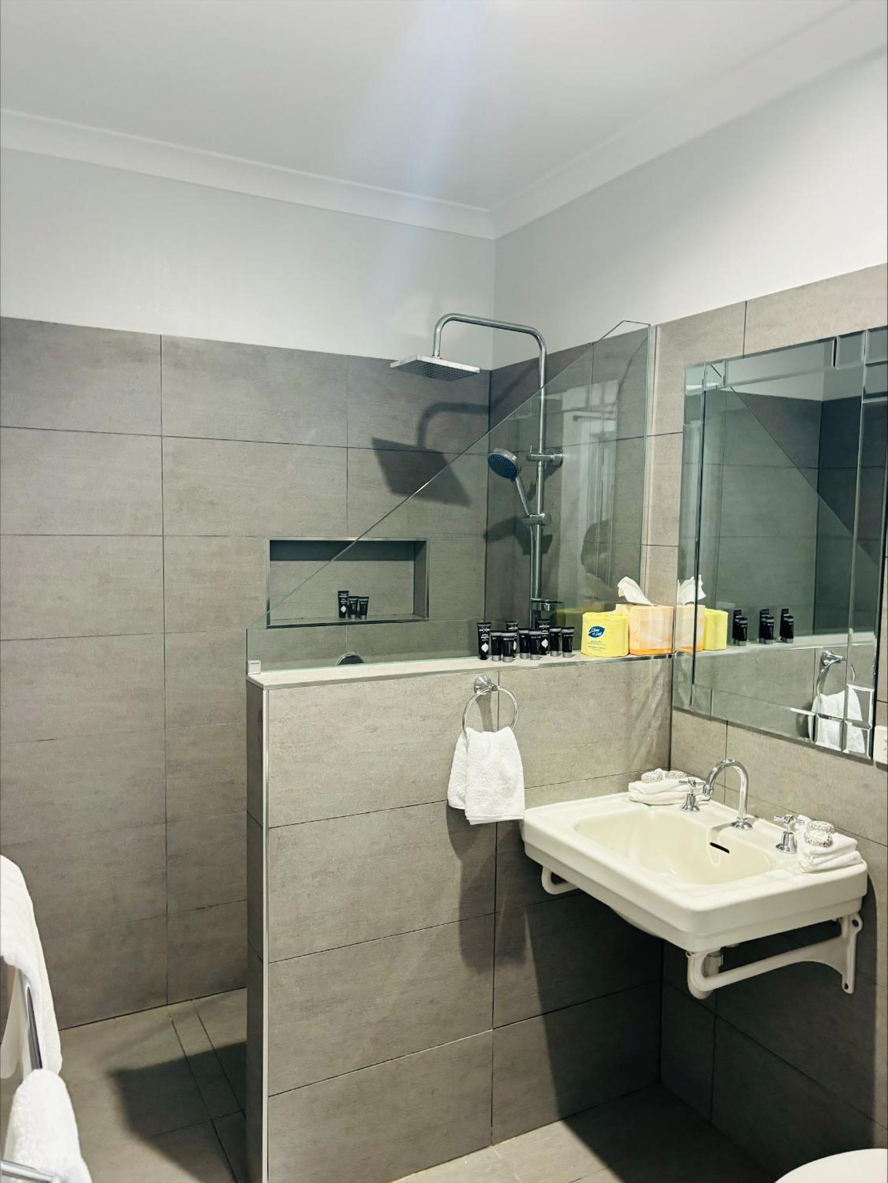 Triple Room with Balcony photo 3