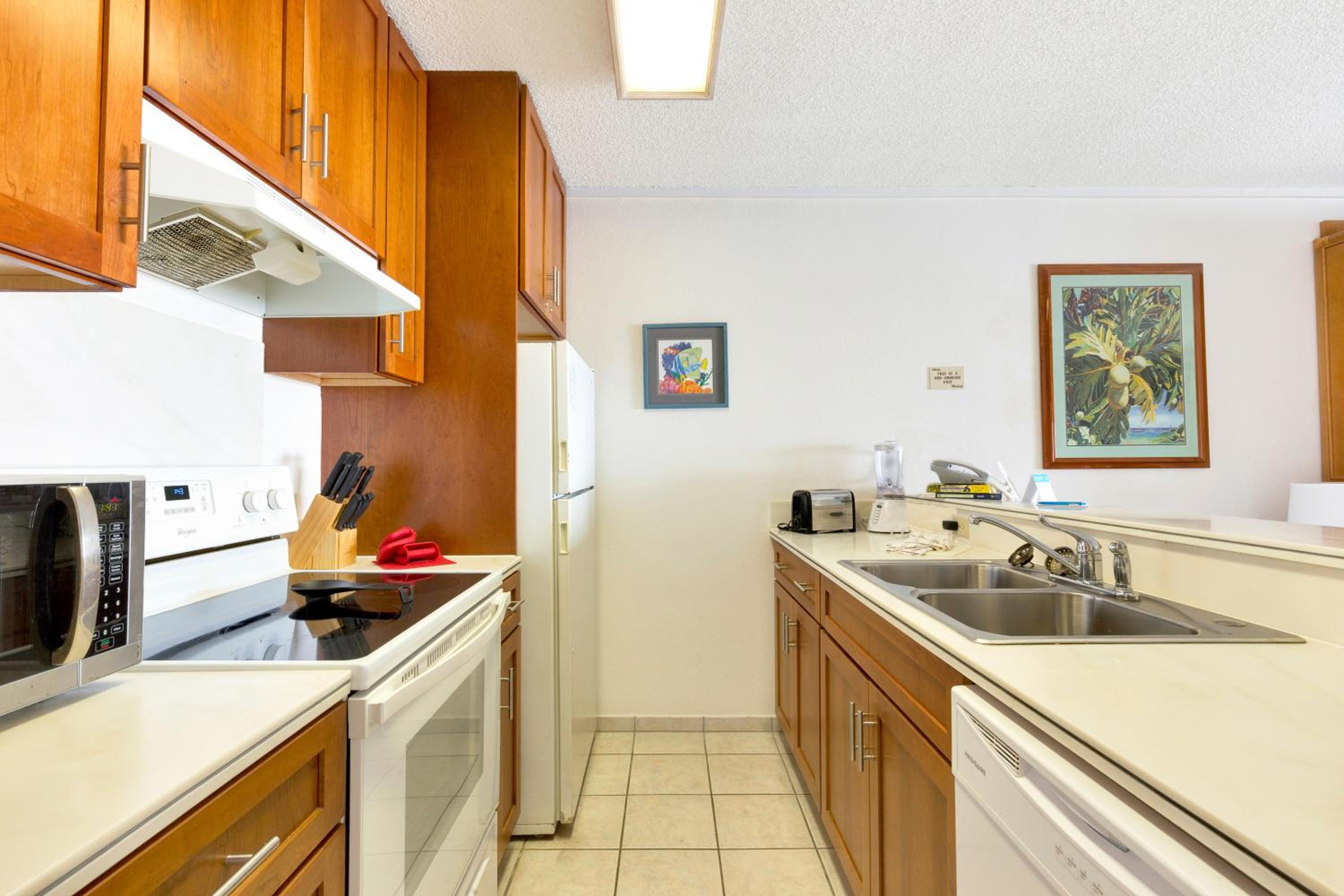 One Bedroom One Bath Ocean Front Suite photo 2