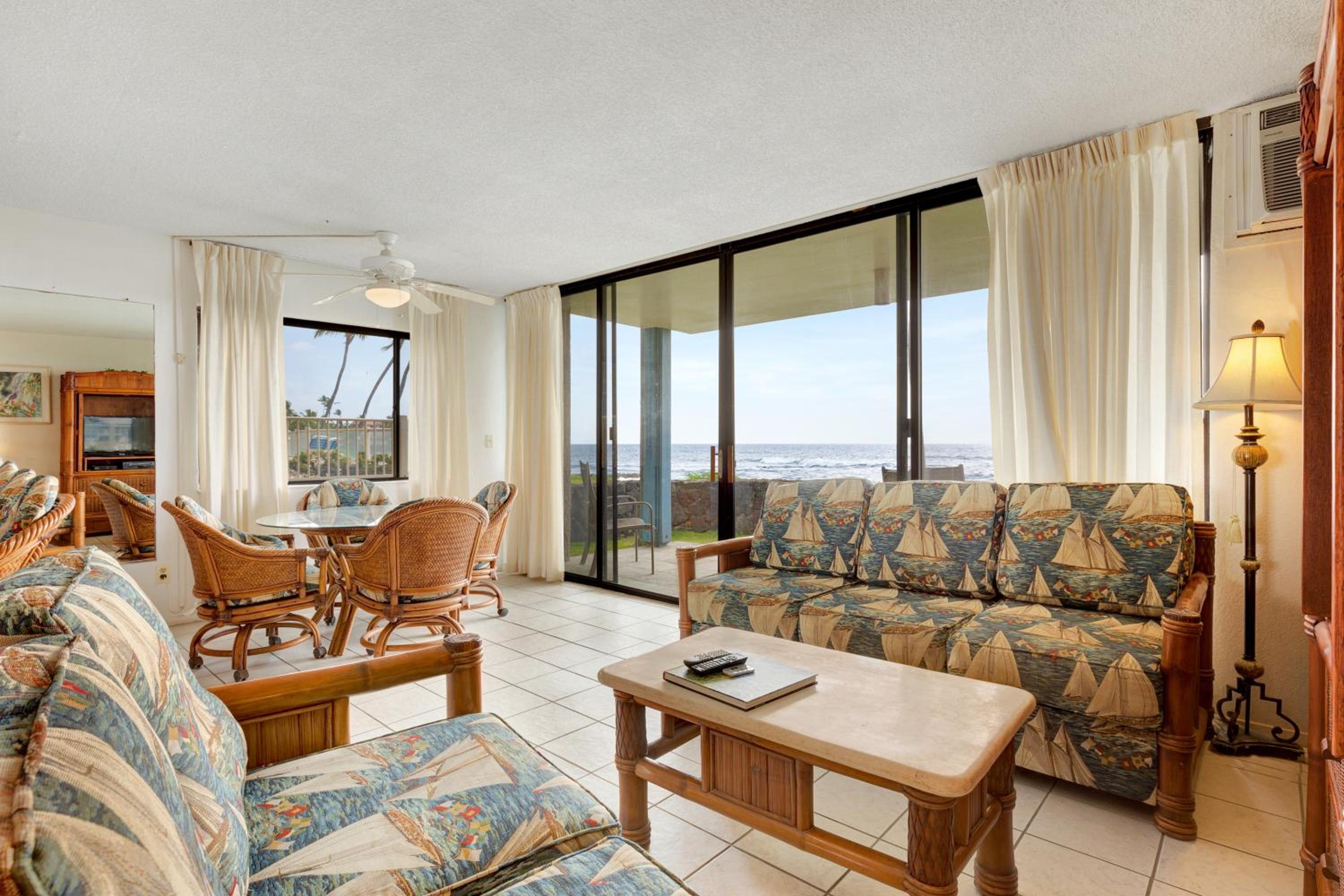 One Bedroom One Bath Ocean Front Suite photo 1