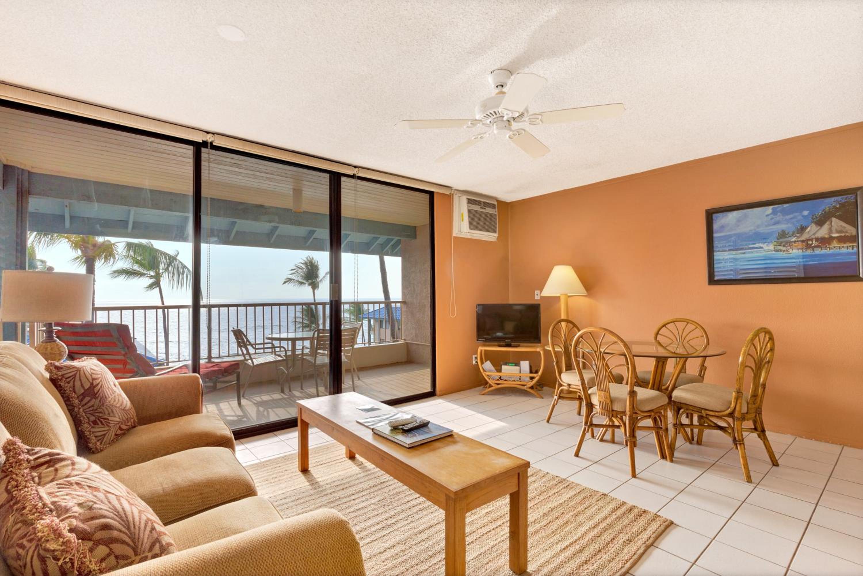 One Bedroom One Bath Ocean View Suite photo 1