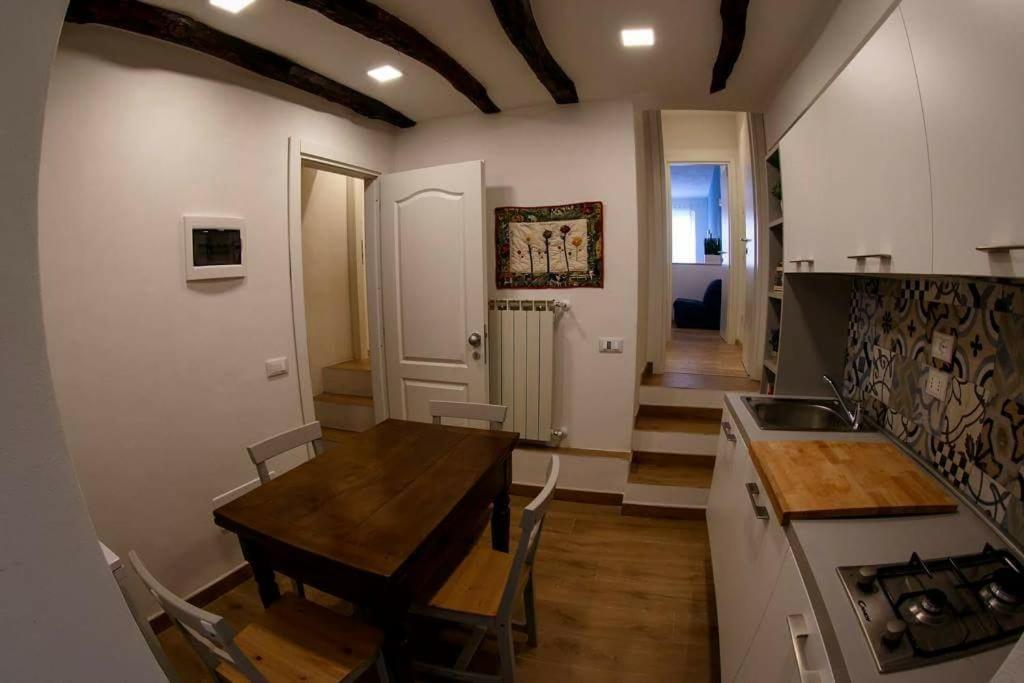 One-Bedroom Apartment - Photo 3