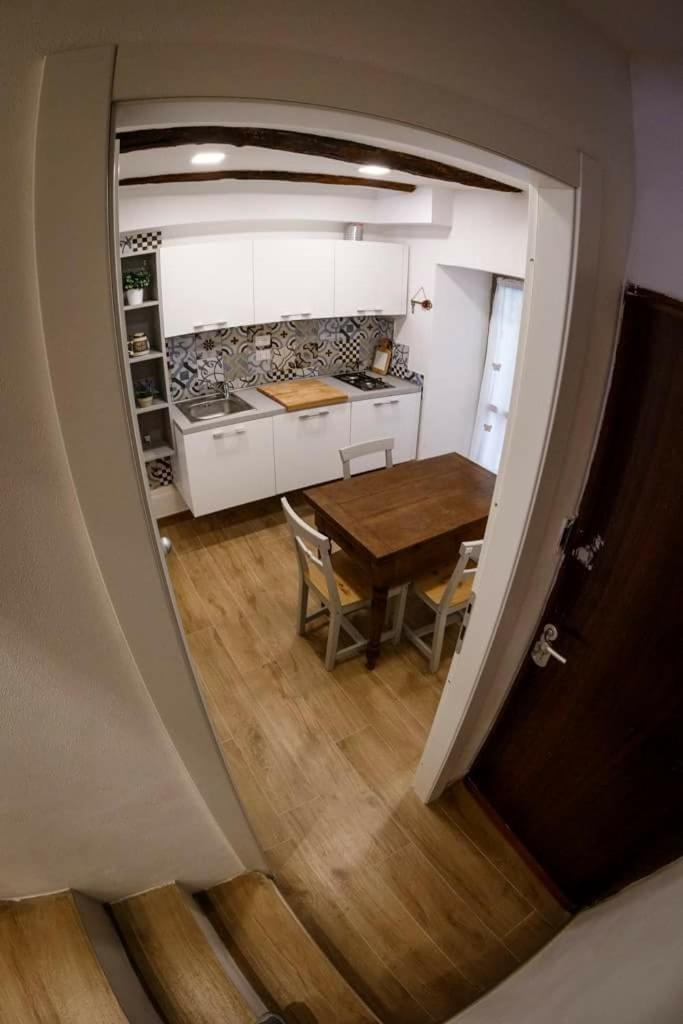 One-Bedroom Apartment - Photo 4