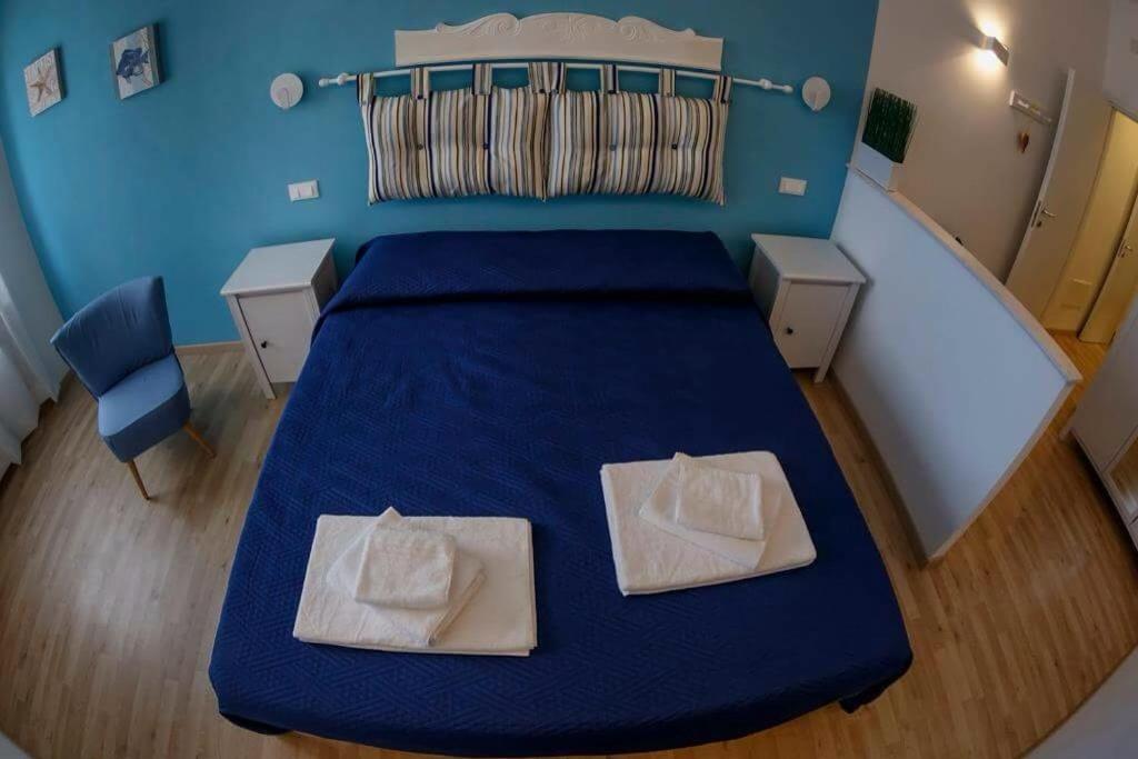 One-Bedroom Apartment - Photo 6