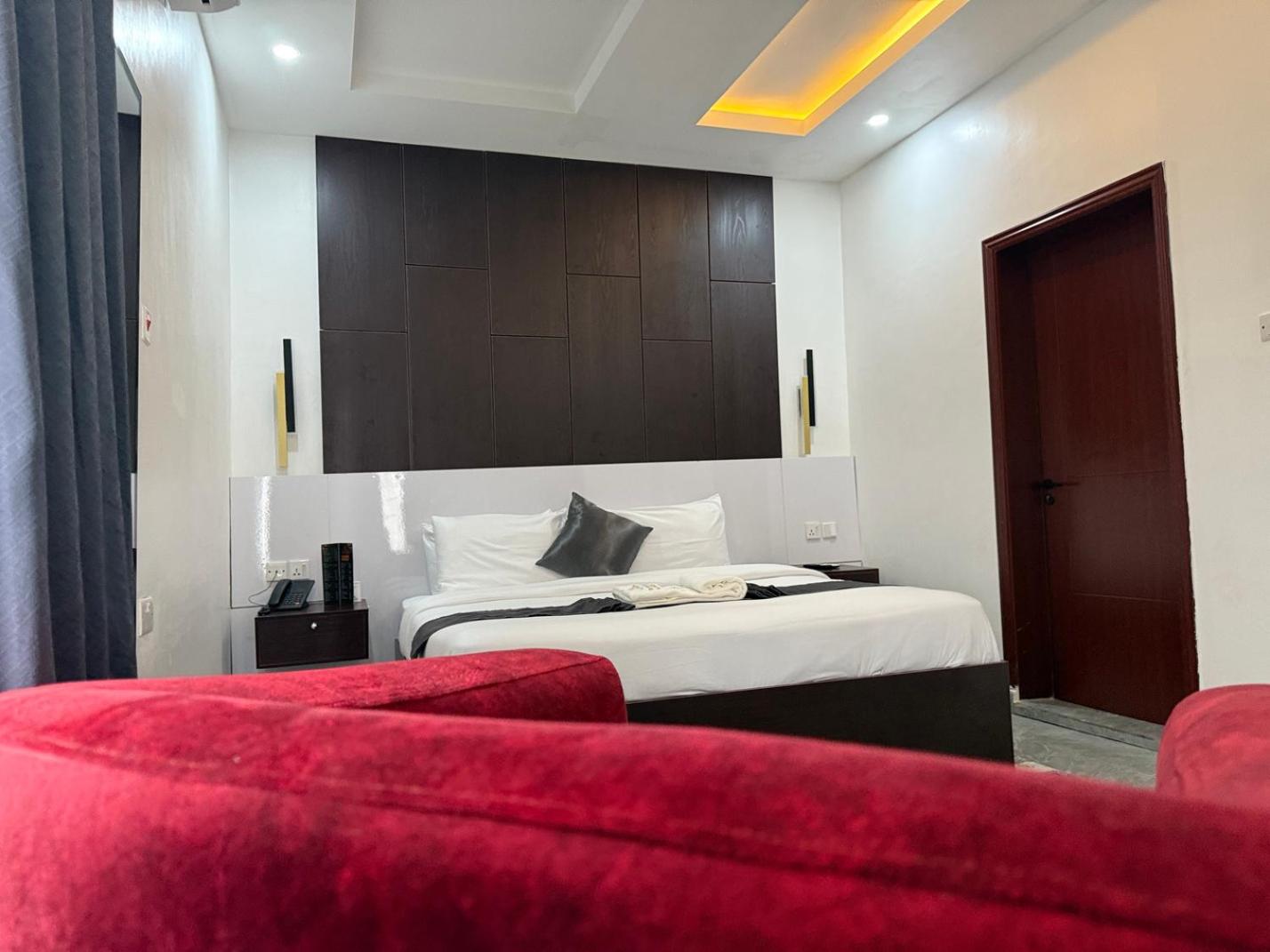 Standard Single Room with Shower photo 2