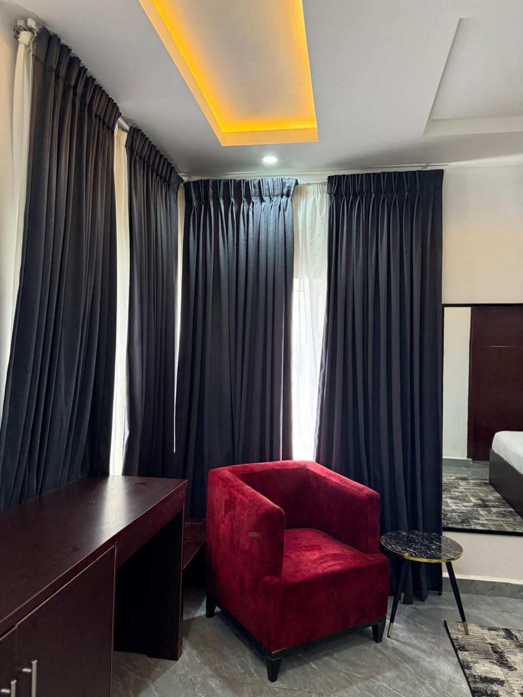 Standard Single Room with Shower photo 3