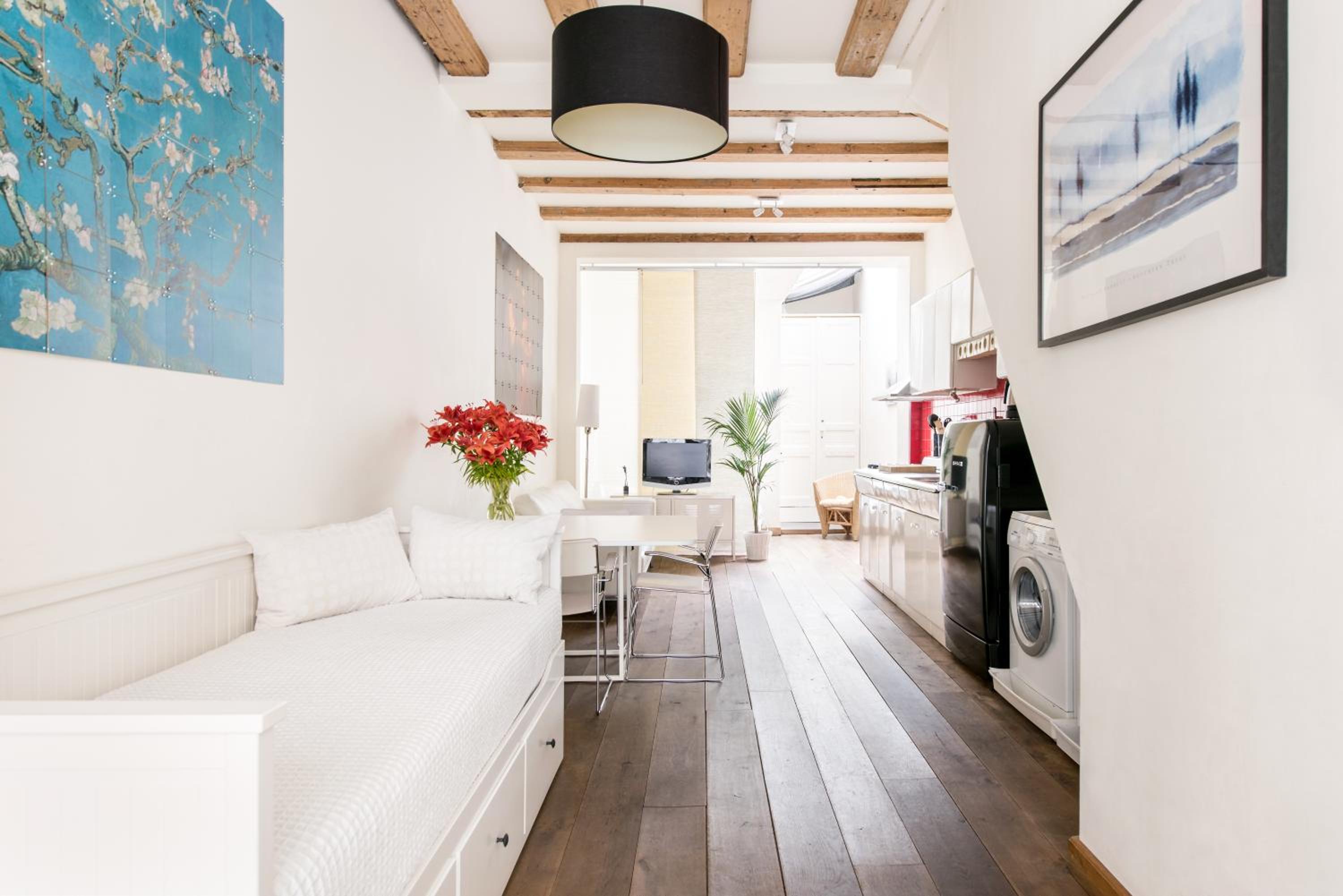 Apartment - Ground Floor photo 1