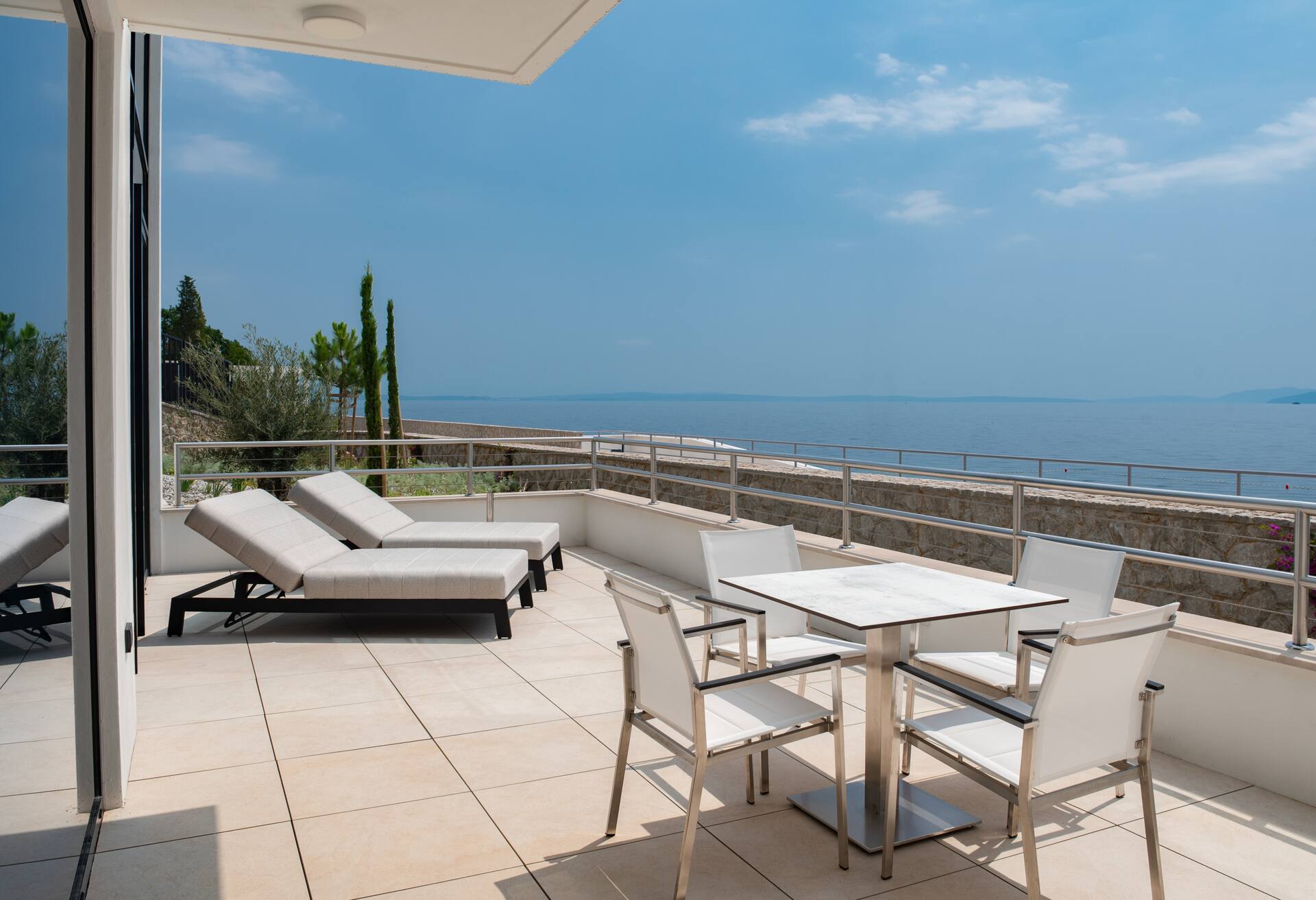 Beach Front One Bedroom Family Apartment