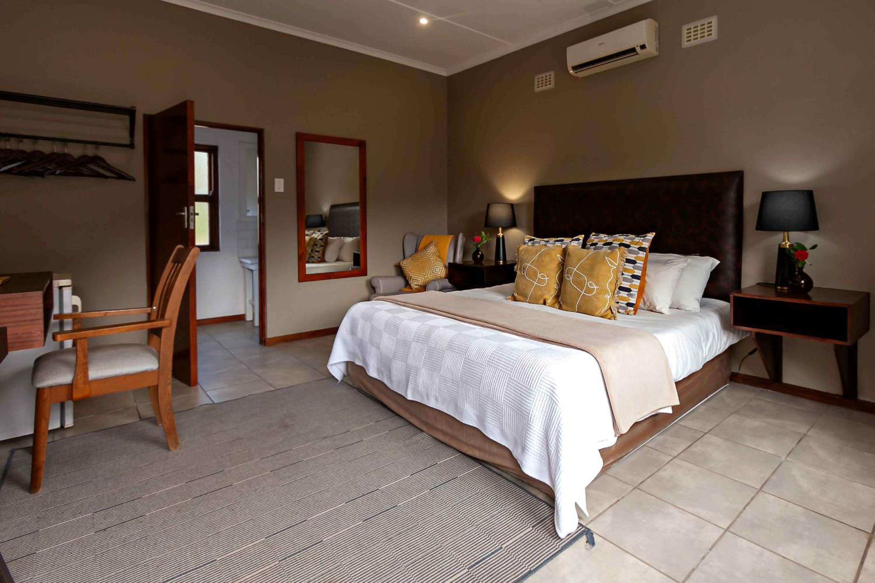 Twin Room - Photo 5