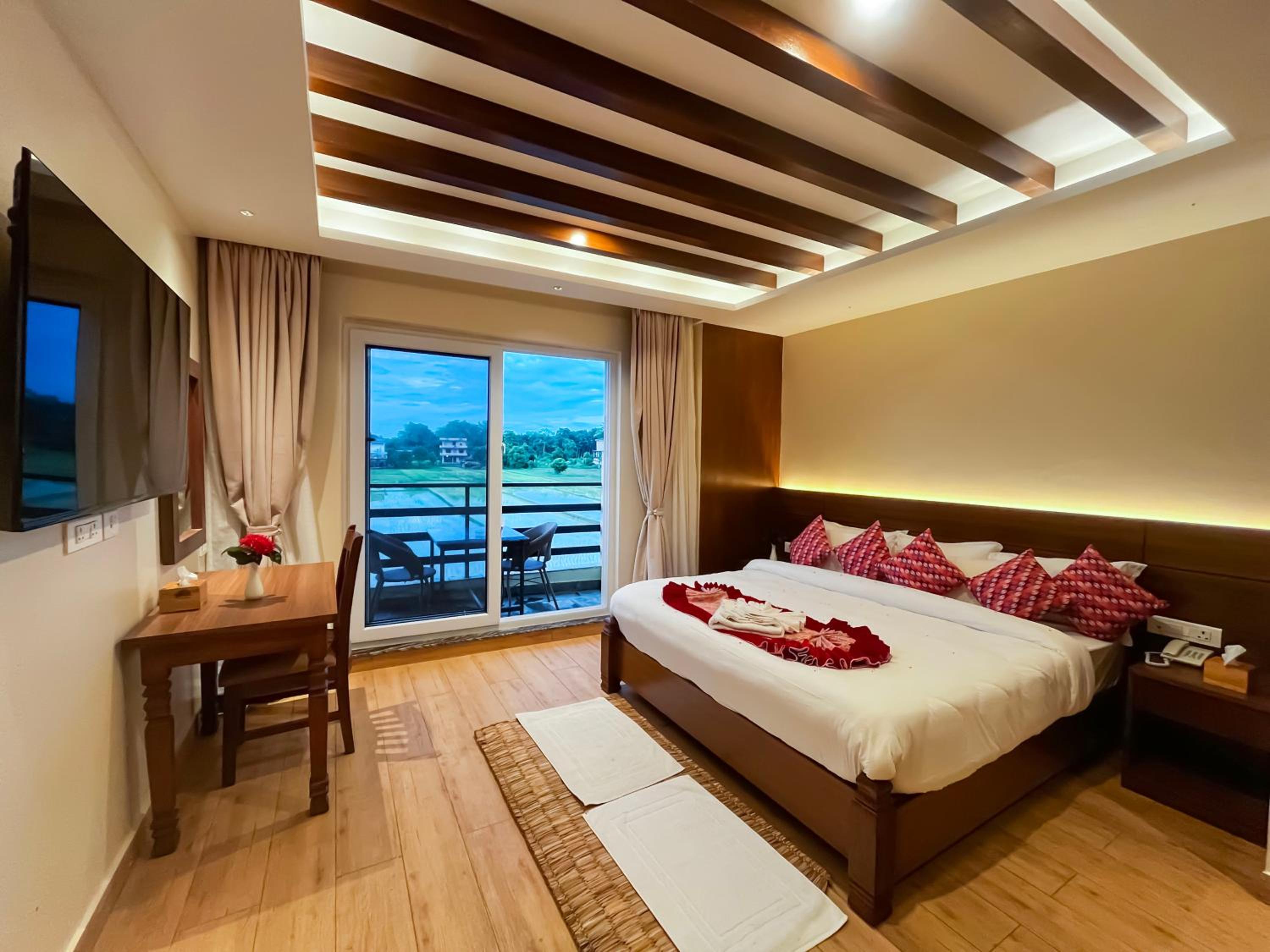 Superior King Room photo 3