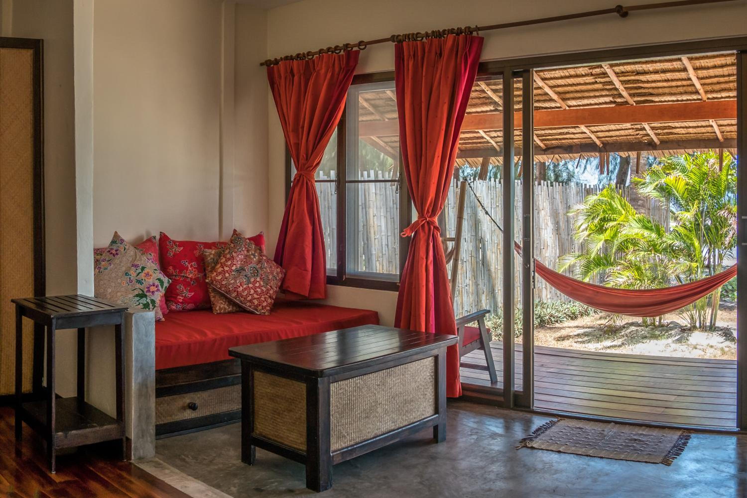 Deluxe Bungalow
