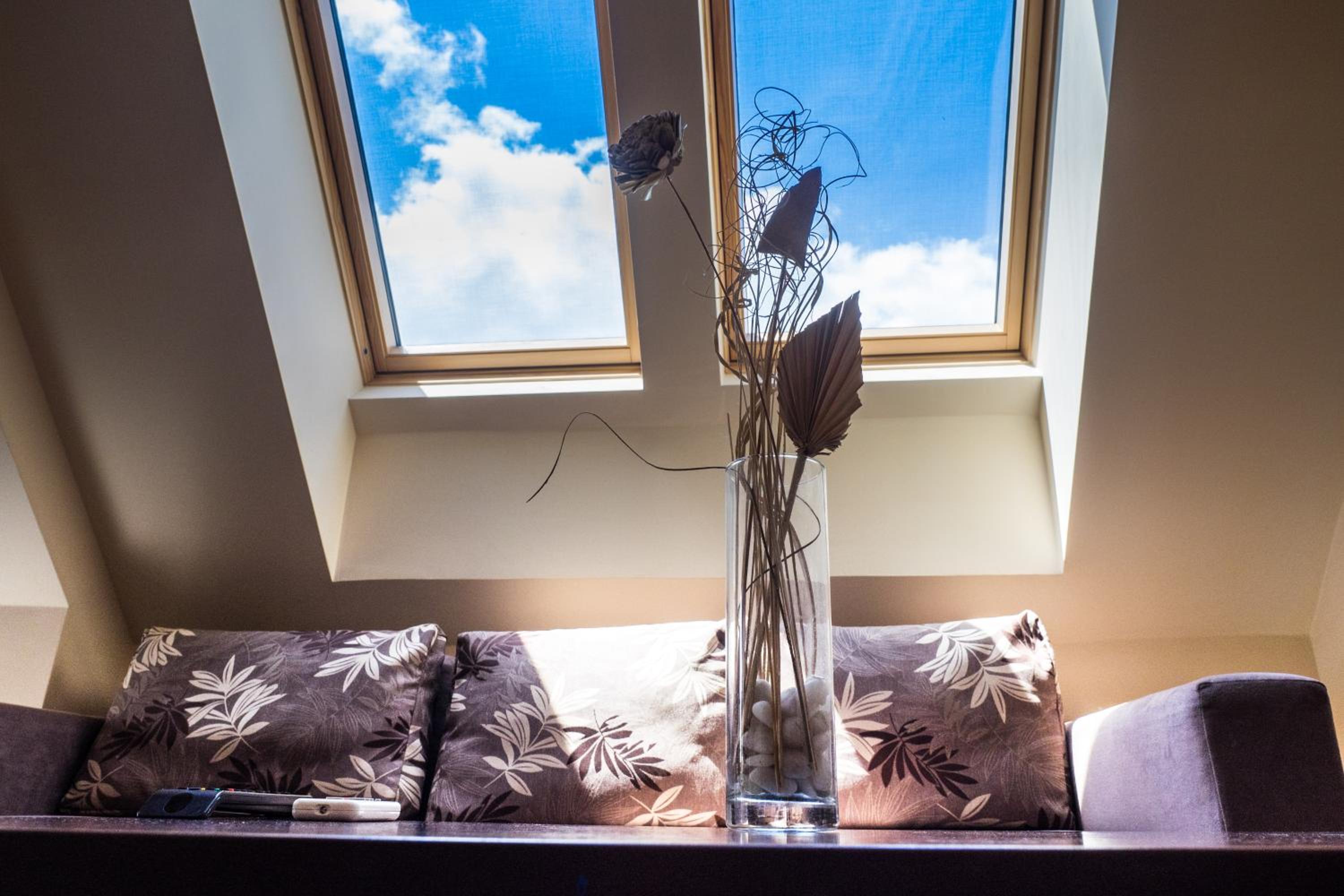One-Bedroom Apartment (6 Adults) with Free Parking photo 3