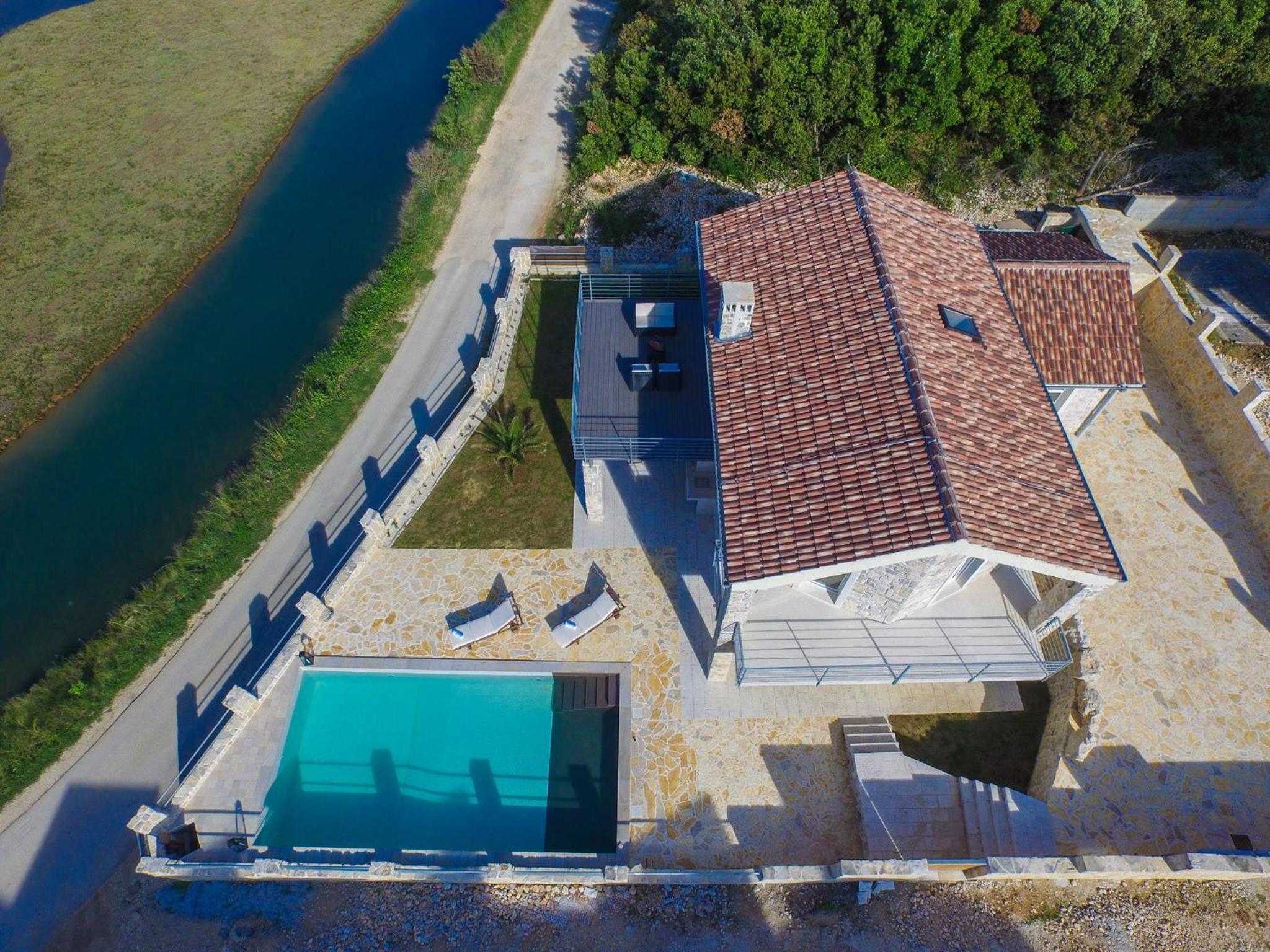 Deluxe Villa photo 3