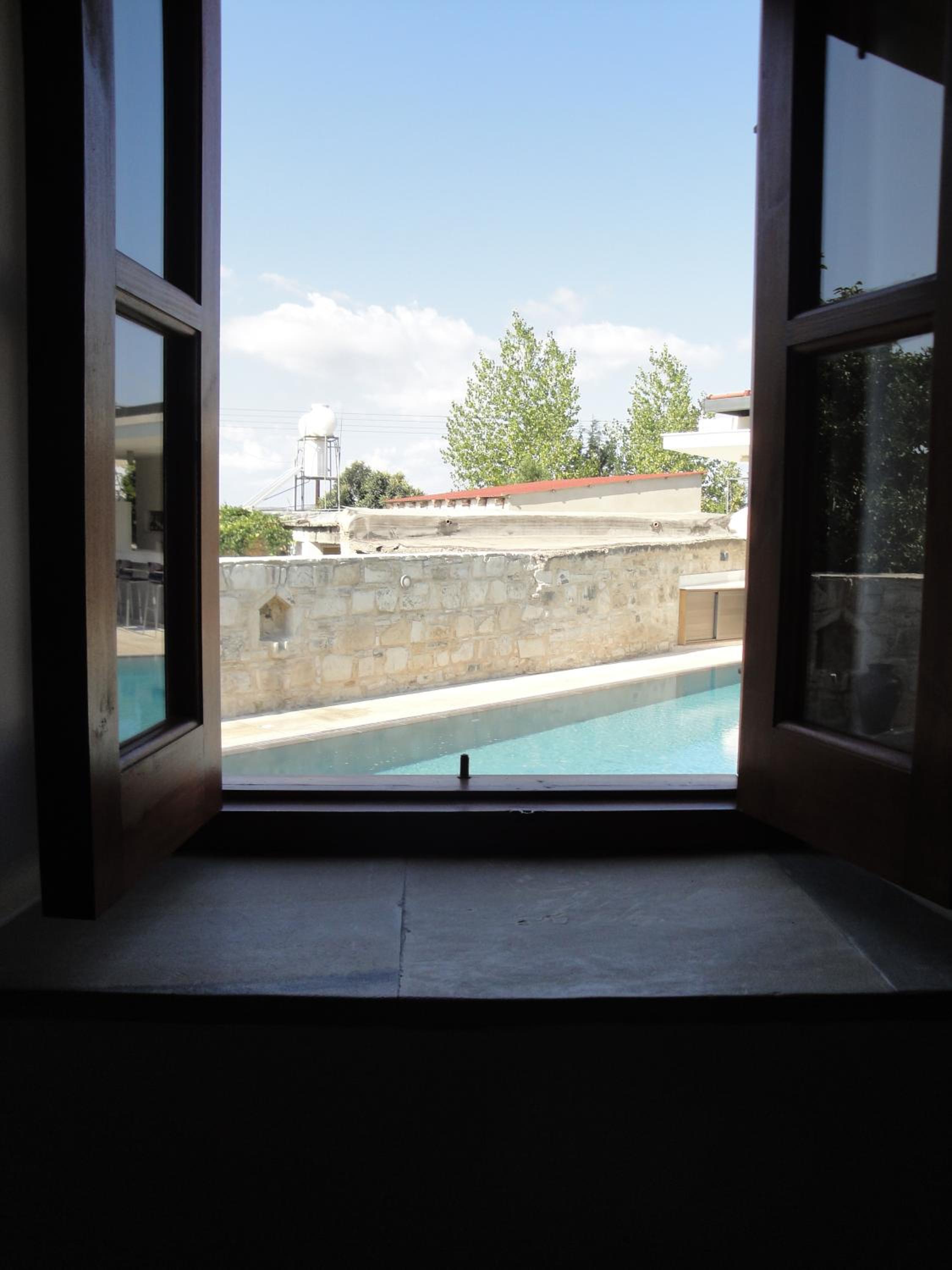 Superior Apartment with Pool View and Fireplace photo 3